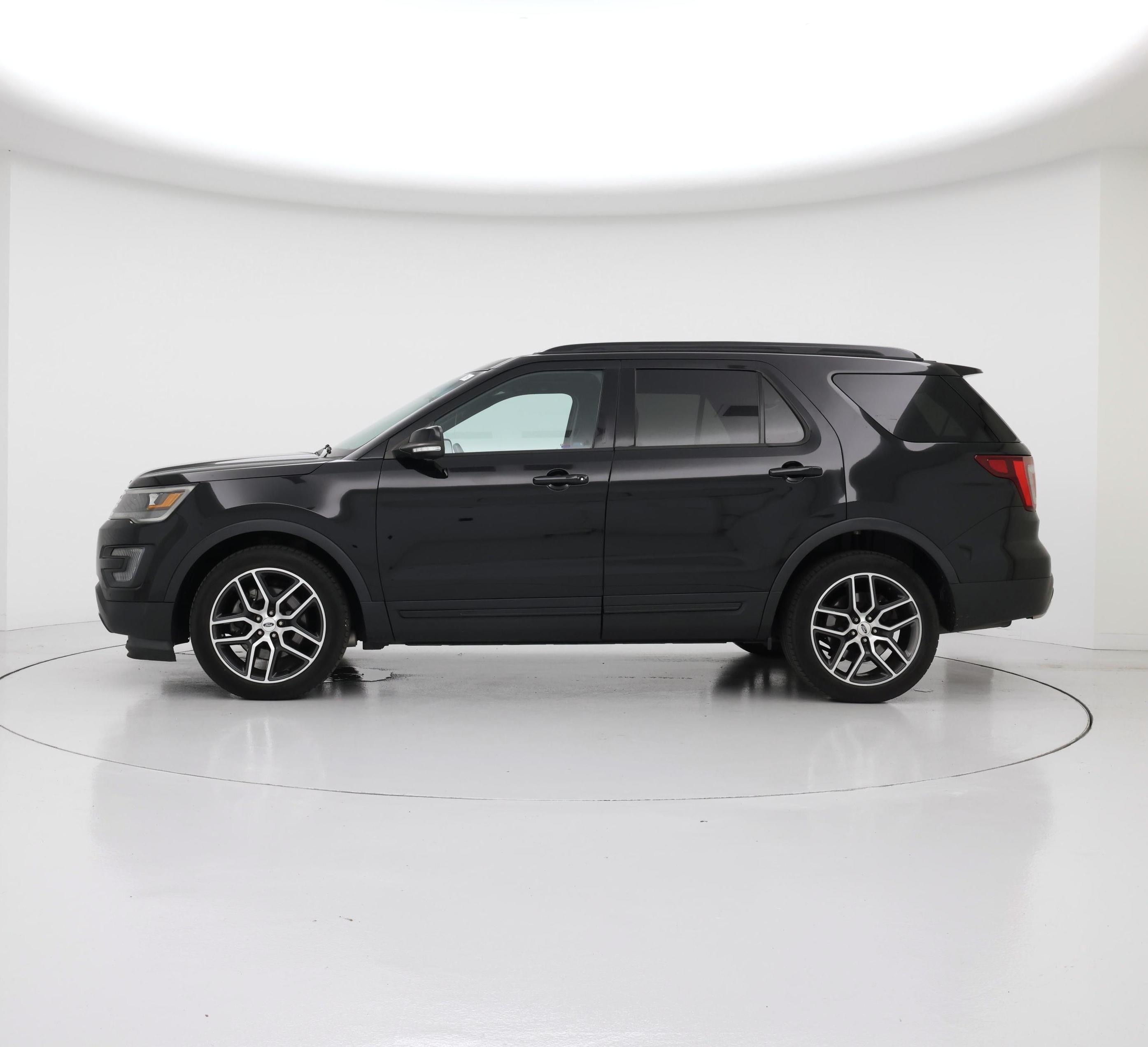 Thumbnail: 2016 Ford Explorer - 3
