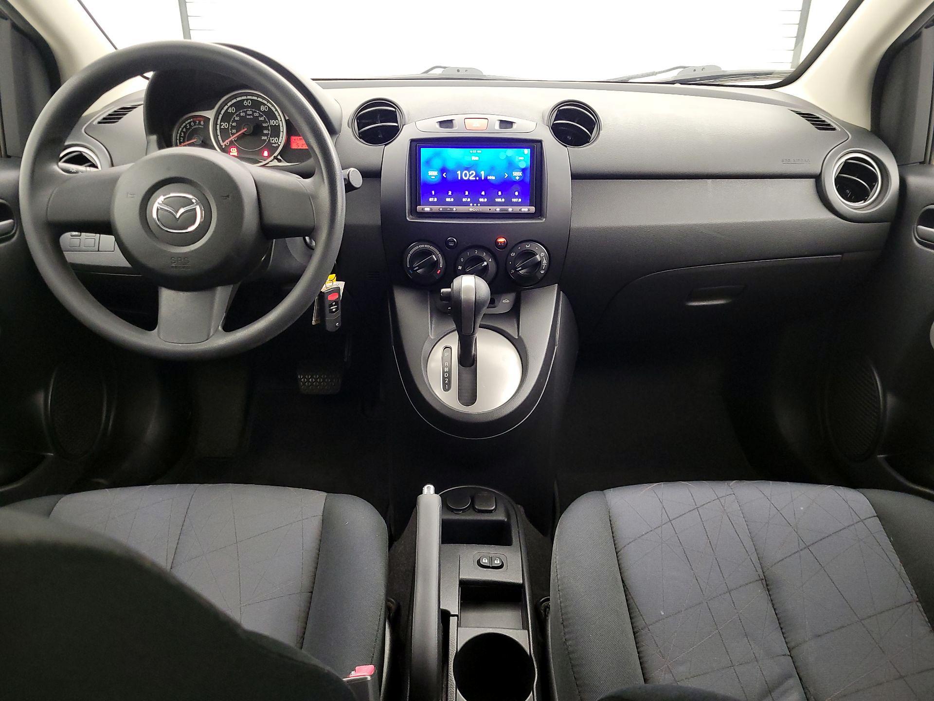 Thumbnail: 2014 Mazda Mazda2 - 9
