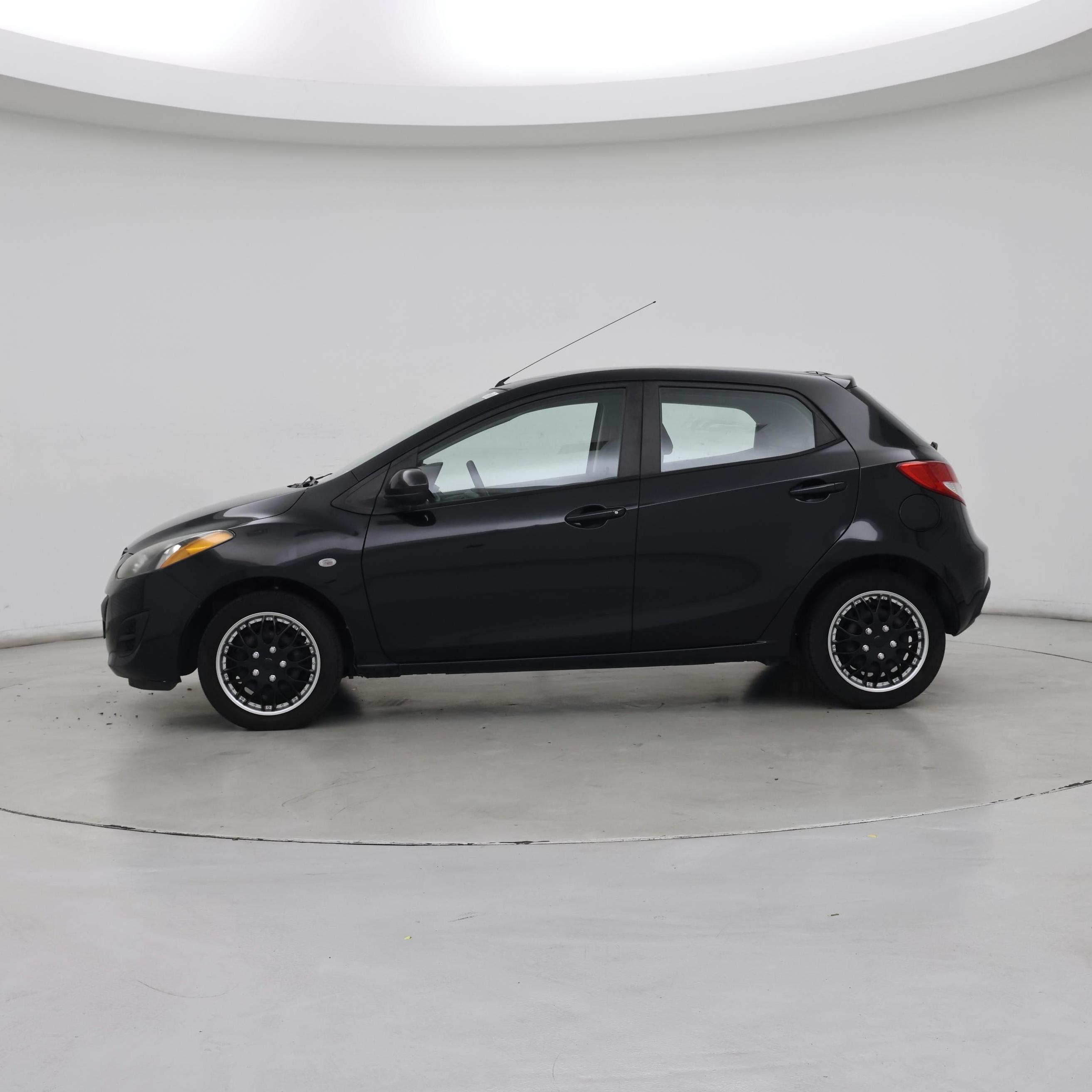 Thumbnail: 2014 Mazda Mazda2 - 3