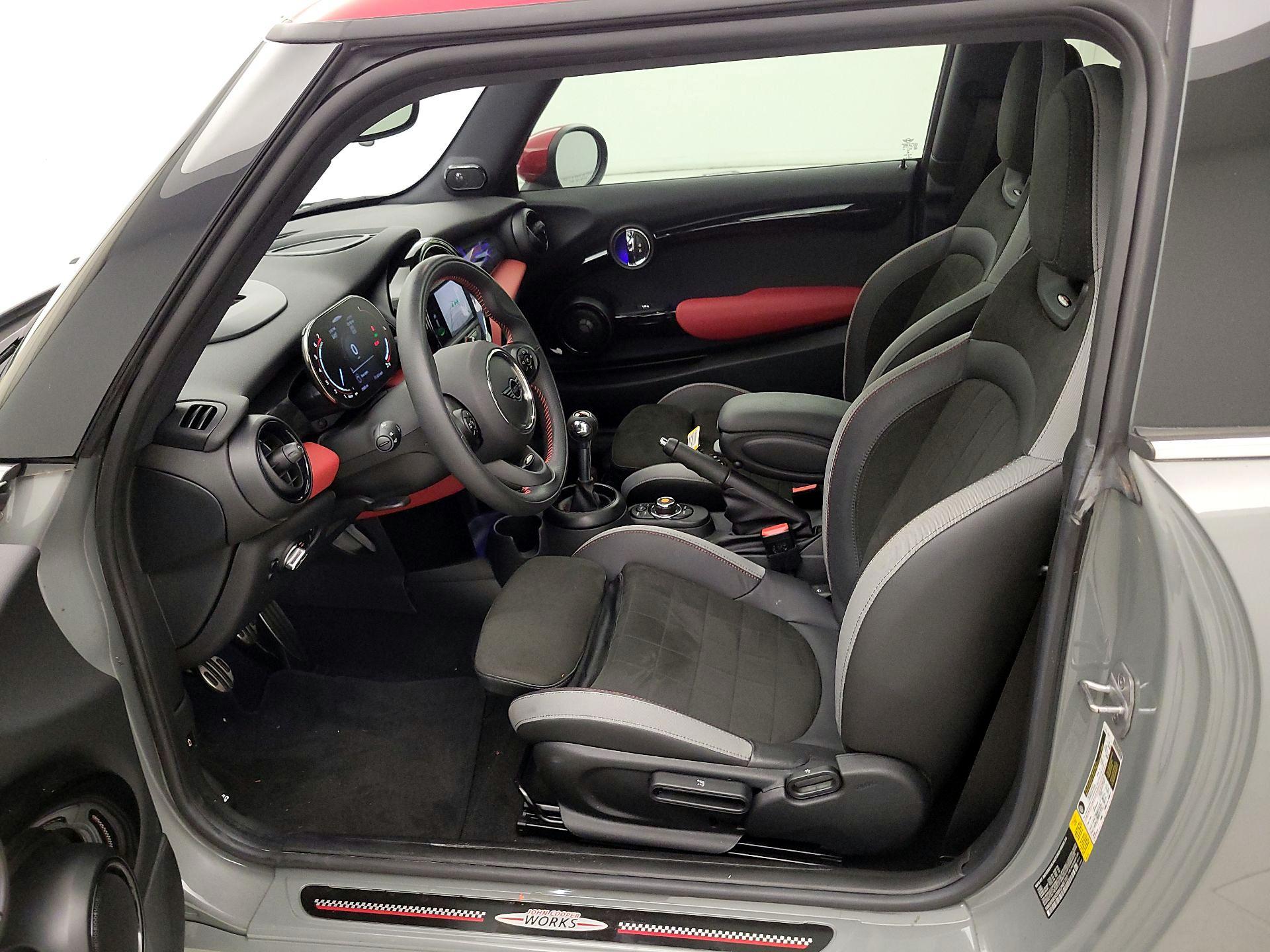 Thumbnail: 2021 MINI Cooper Hardtop - 11