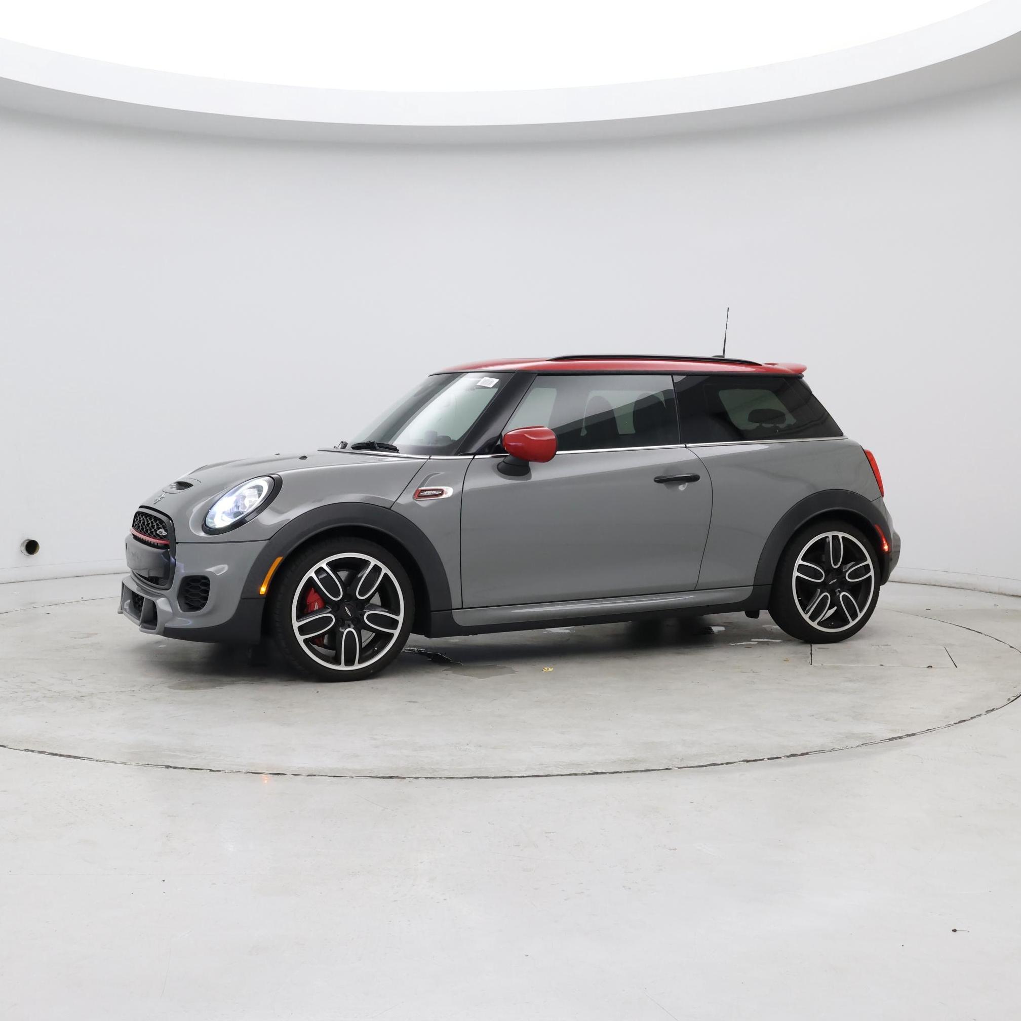 Thumbnail: 2021 MINI Cooper Hardtop - 4