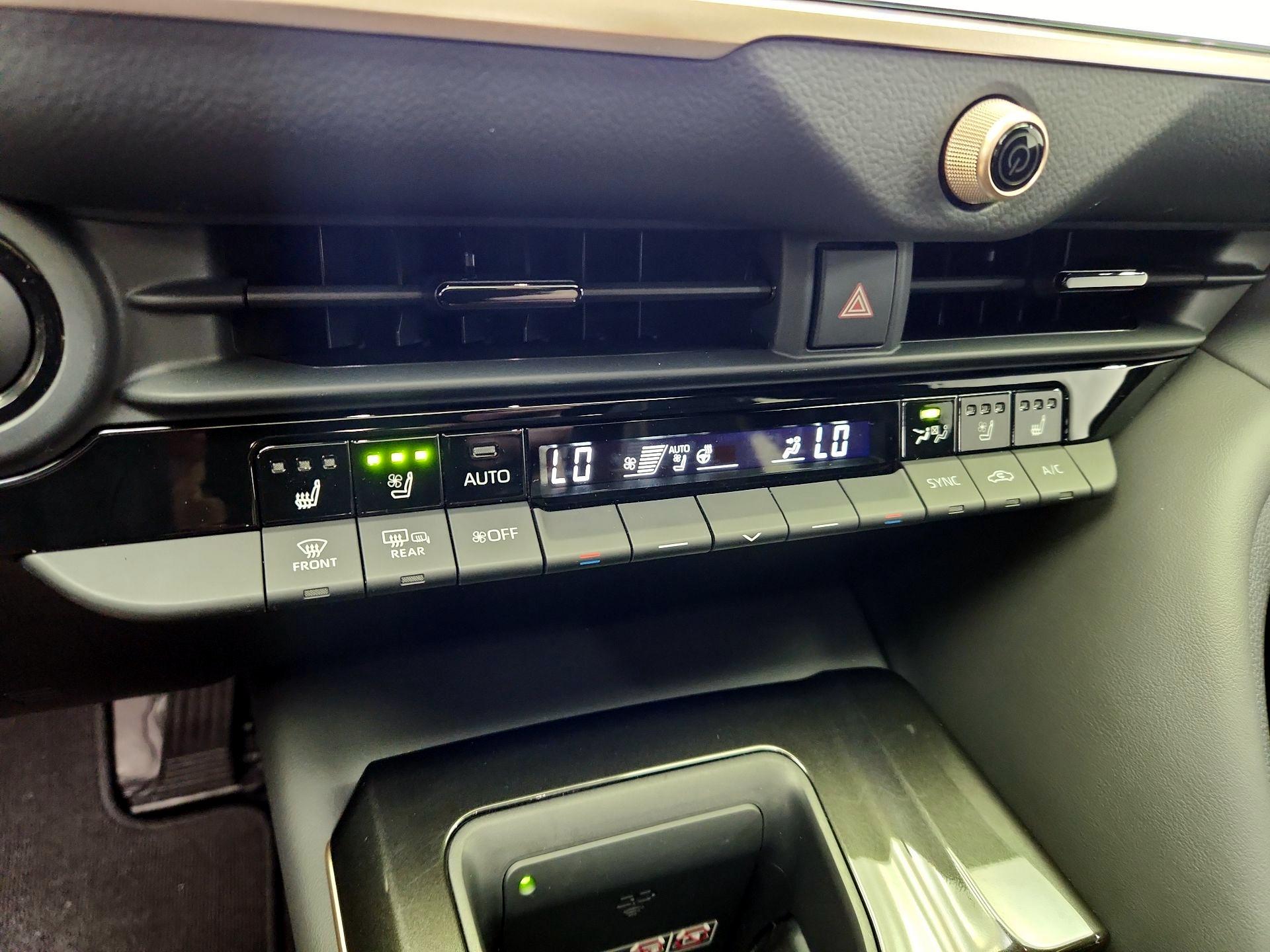 Thumbnail: 2026 Toyota Crown Signia - 17