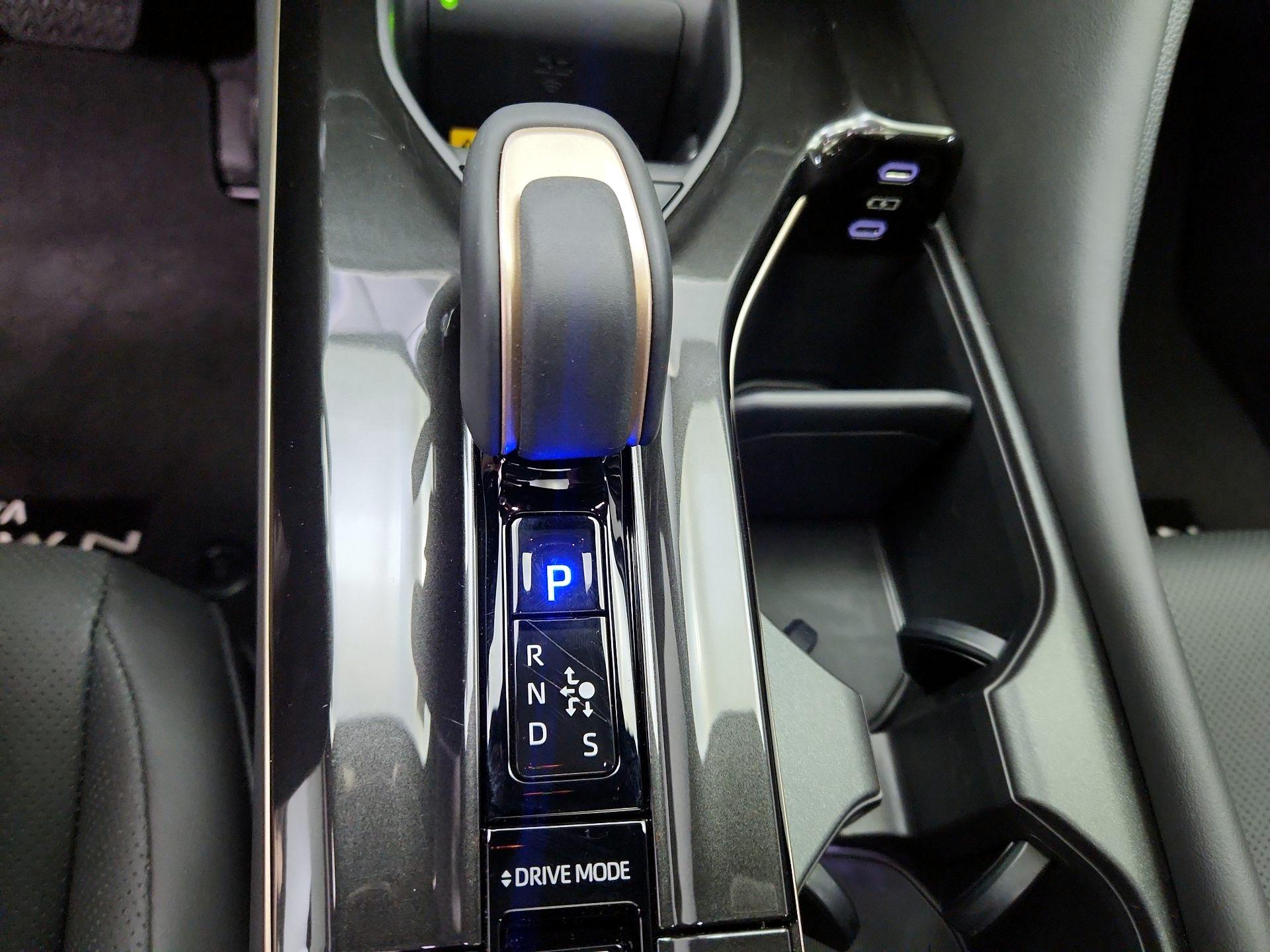 Thumbnail: 2026 Toyota Crown Signia - 18