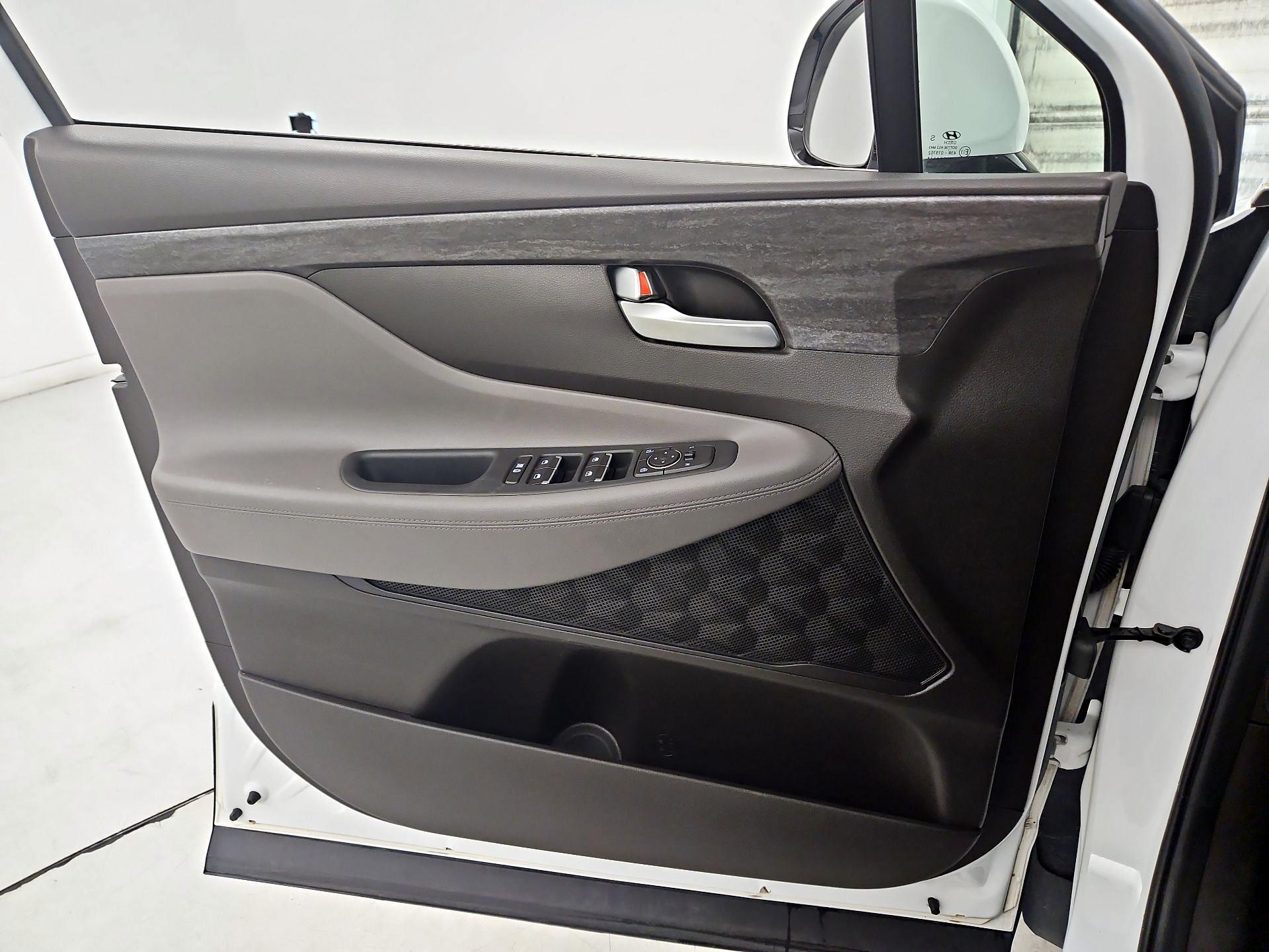 Thumbnail: 2020 Hyundai Santa Fe - 12