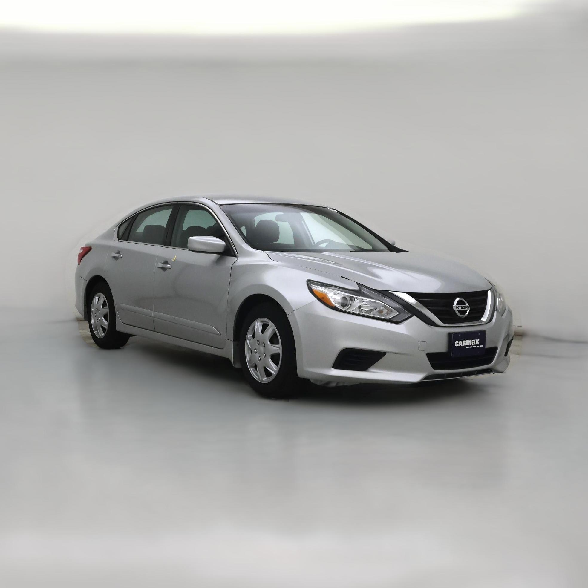 Thumbnail: 2016 Nissan Altima - 1