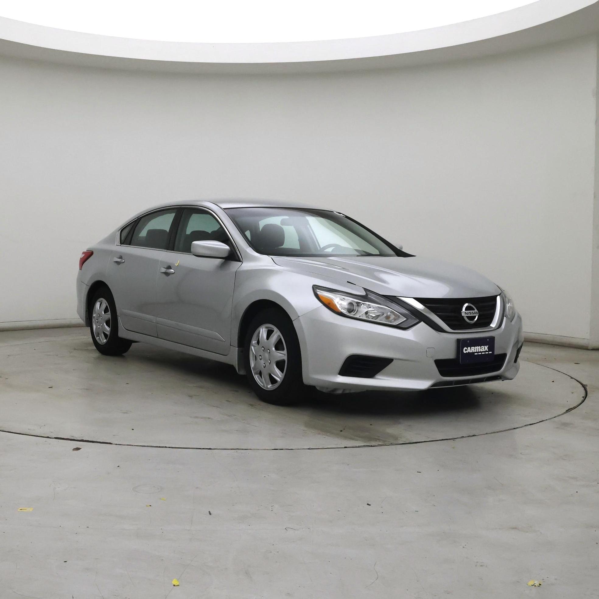 Silver 2016 Nissan Altima Sedan  Automatic