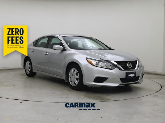Silver 2016 Nissan Altima Sedan Automatic