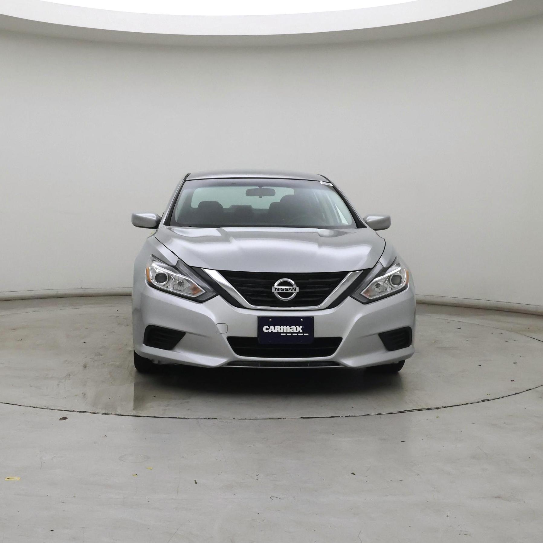 Thumbnail: 2016 Nissan Altima - 5