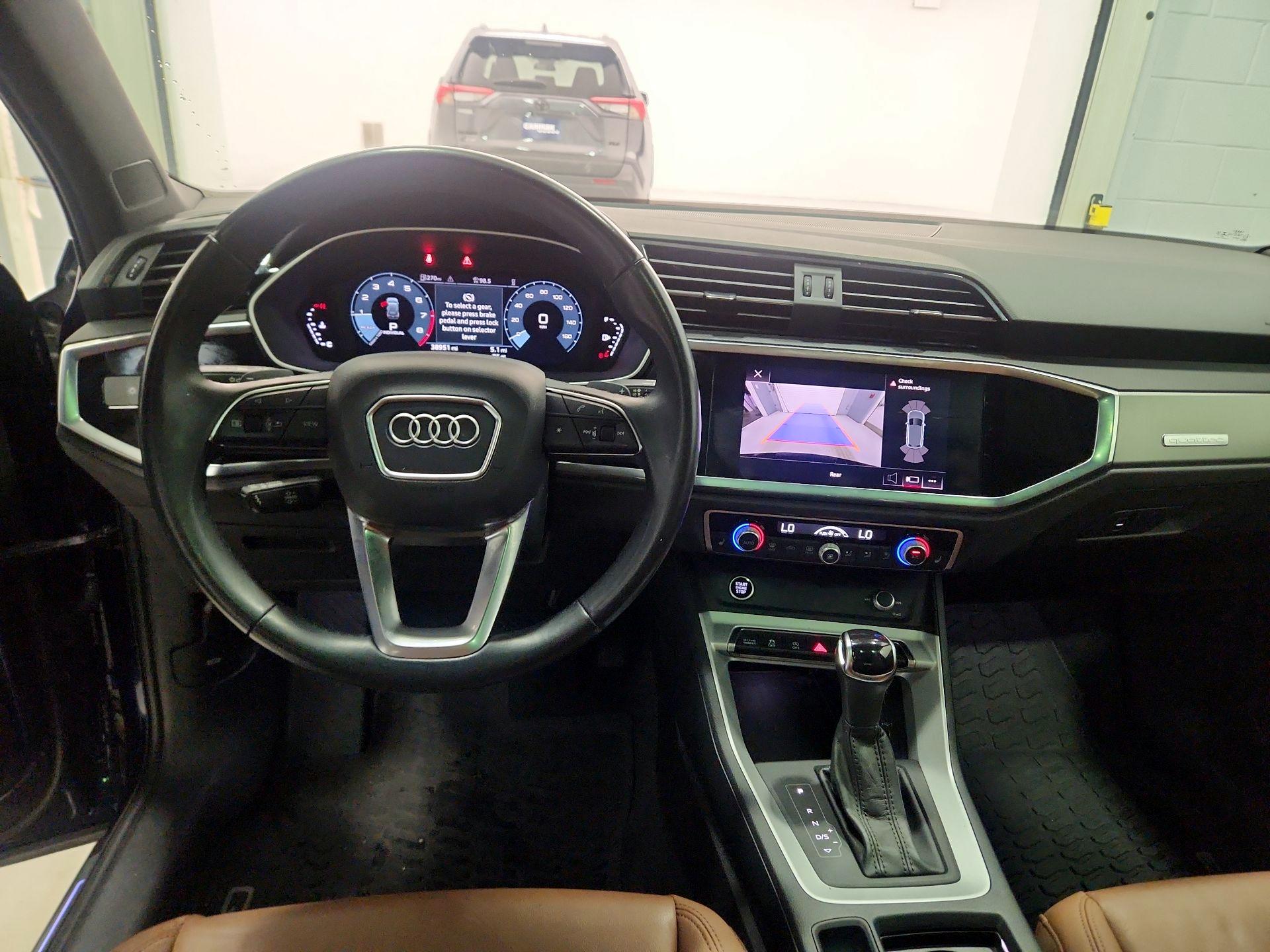 Thumbnail: 2022 Audi Q3 - 9
