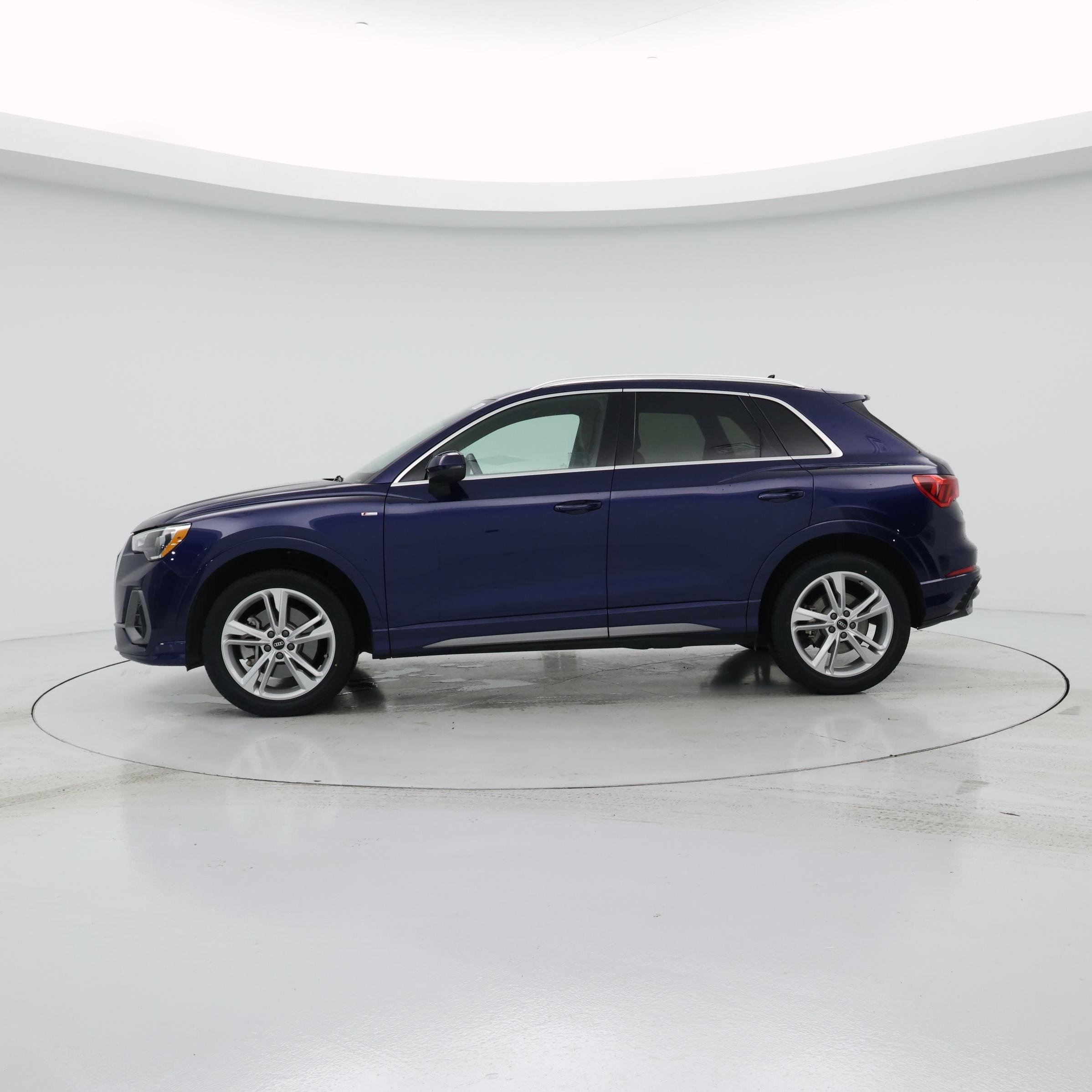 Thumbnail: 2022 Audi Q3 - 3