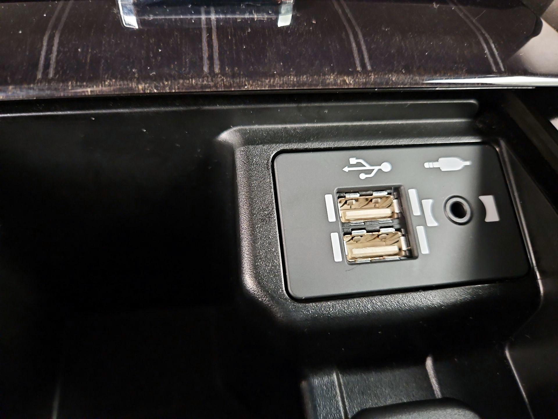 Thumbnail: 2021 Lexus GX - 19