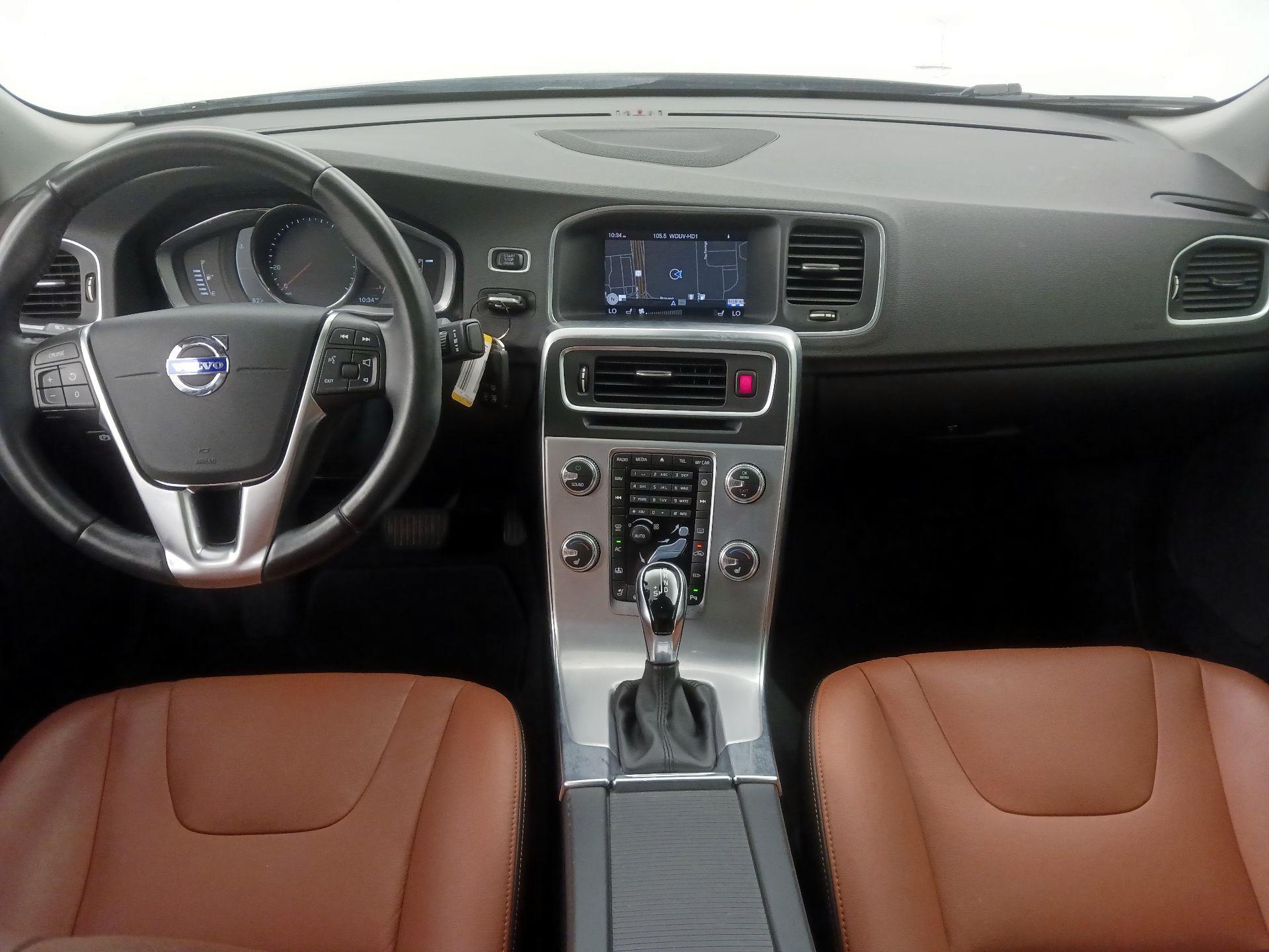 Thumbnail: 2018 Volvo S60 - 9