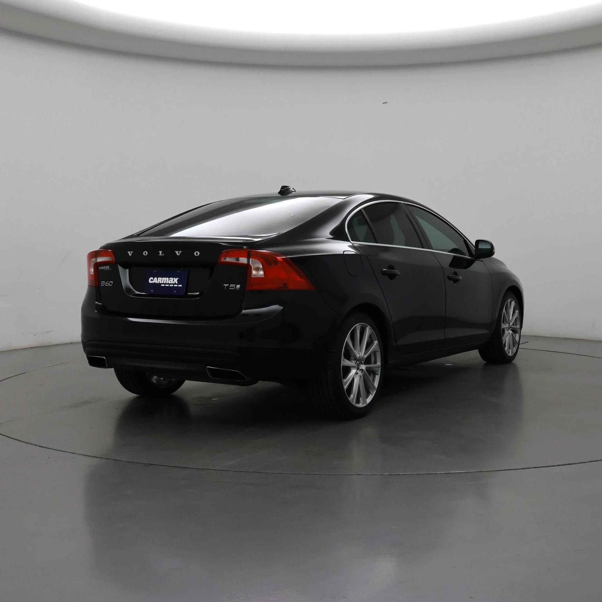 Thumbnail: 2018 Volvo S60 - 8