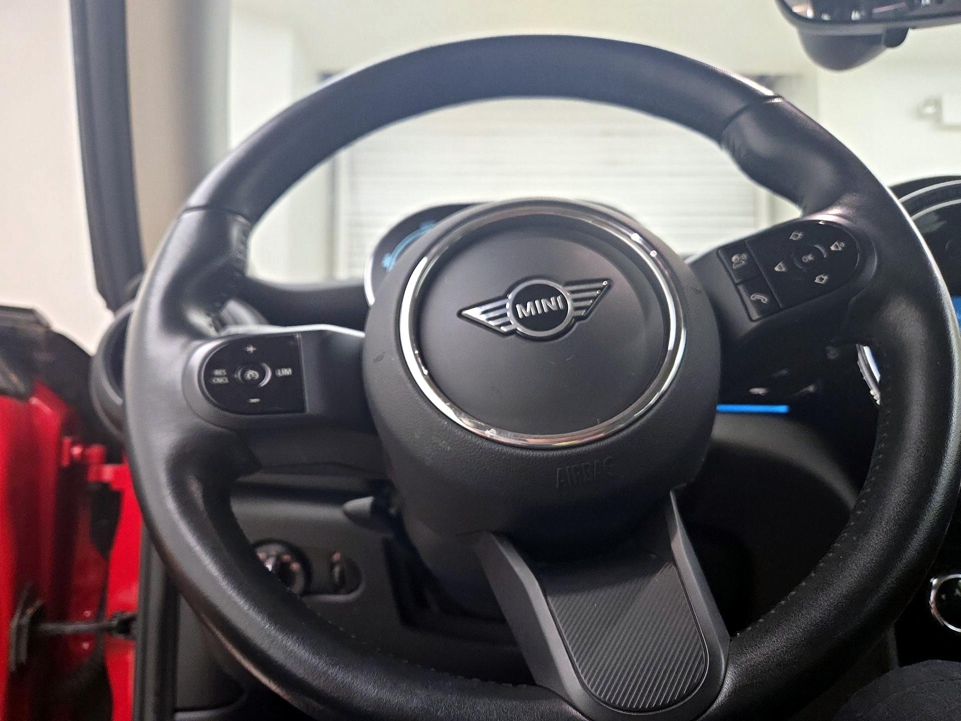 Thumbnail: 2022 MINI Cooper Hardtop - 10