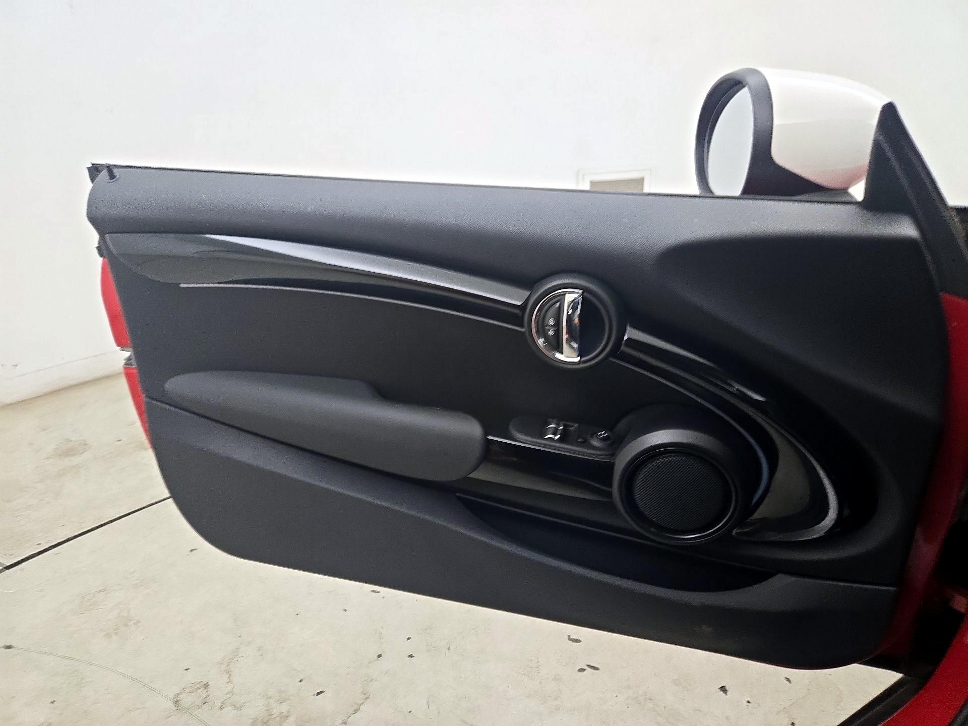 Thumbnail: 2022 MINI Cooper Hardtop - 12