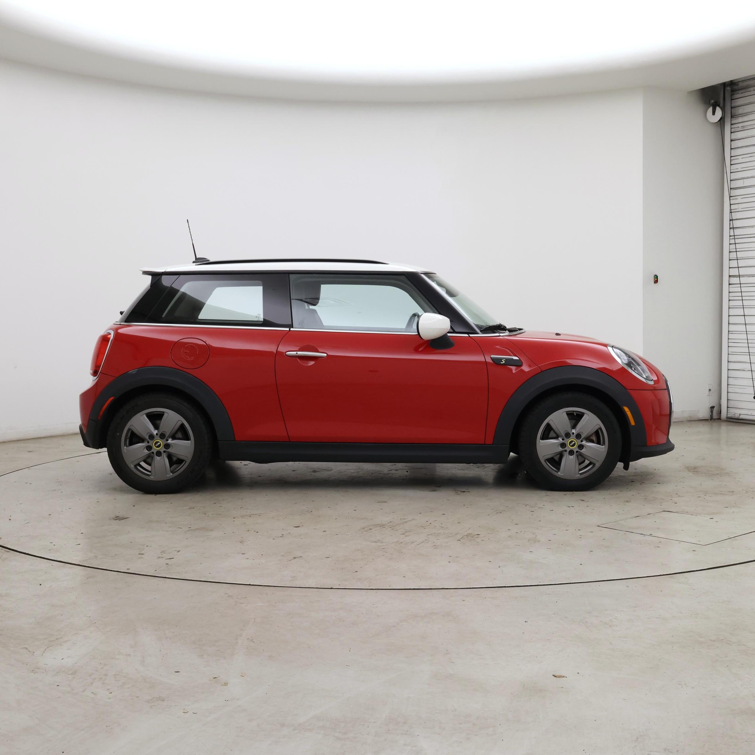 Thumbnail: 2022 MINI Cooper Hardtop - 7