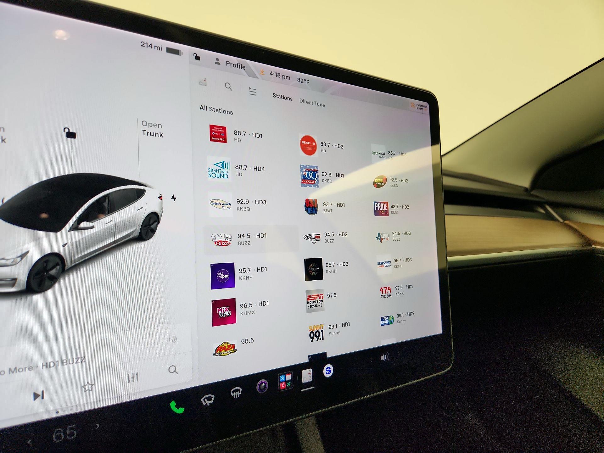 Thumbnail: 2022 Tesla Model 3 - 15