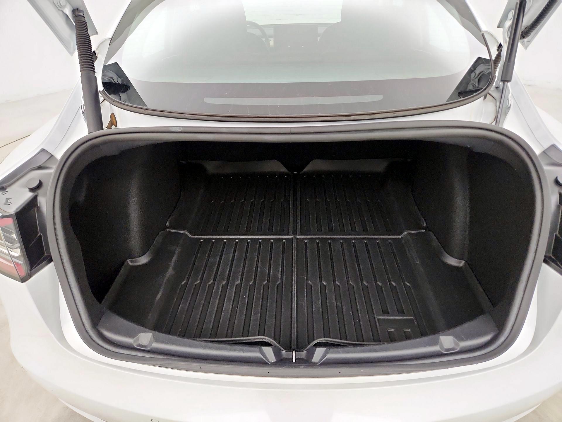 Thumbnail: 2022 Tesla Model 3 - 20