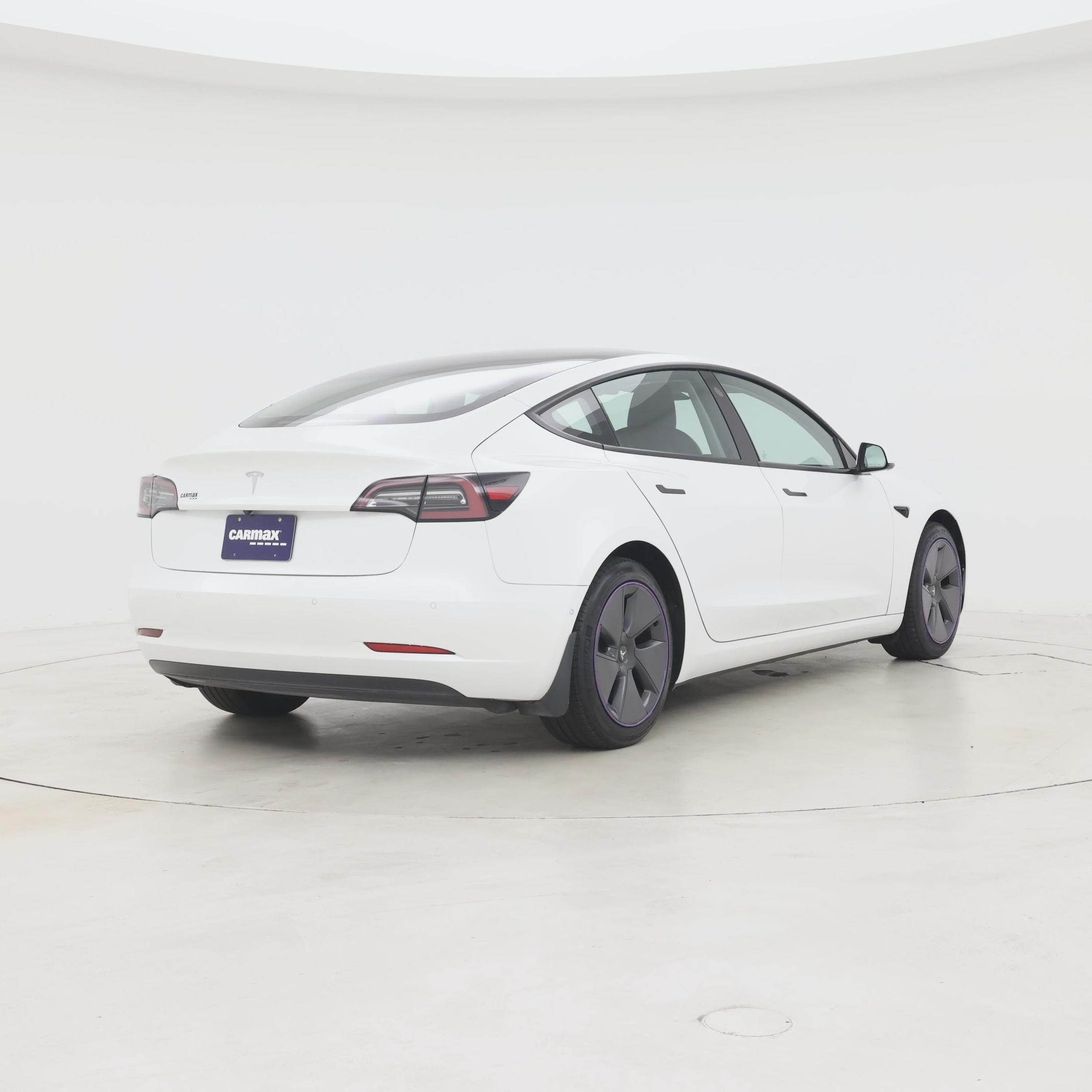 Thumbnail: 2022 Tesla Model 3 - 8