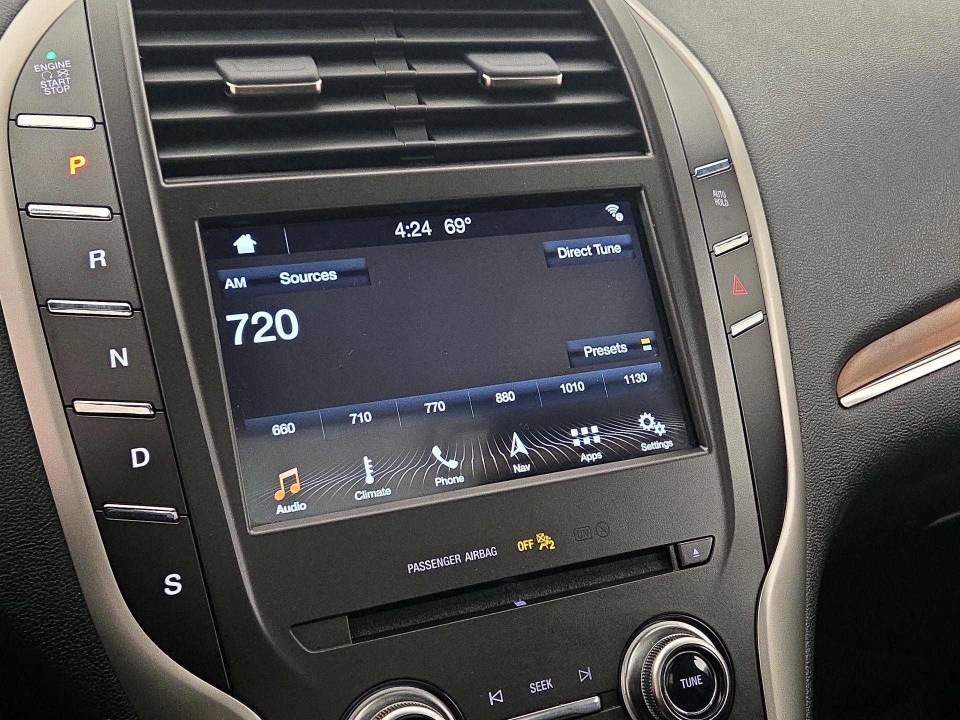 Thumbnail: 2019 Lincoln MKC - 16
