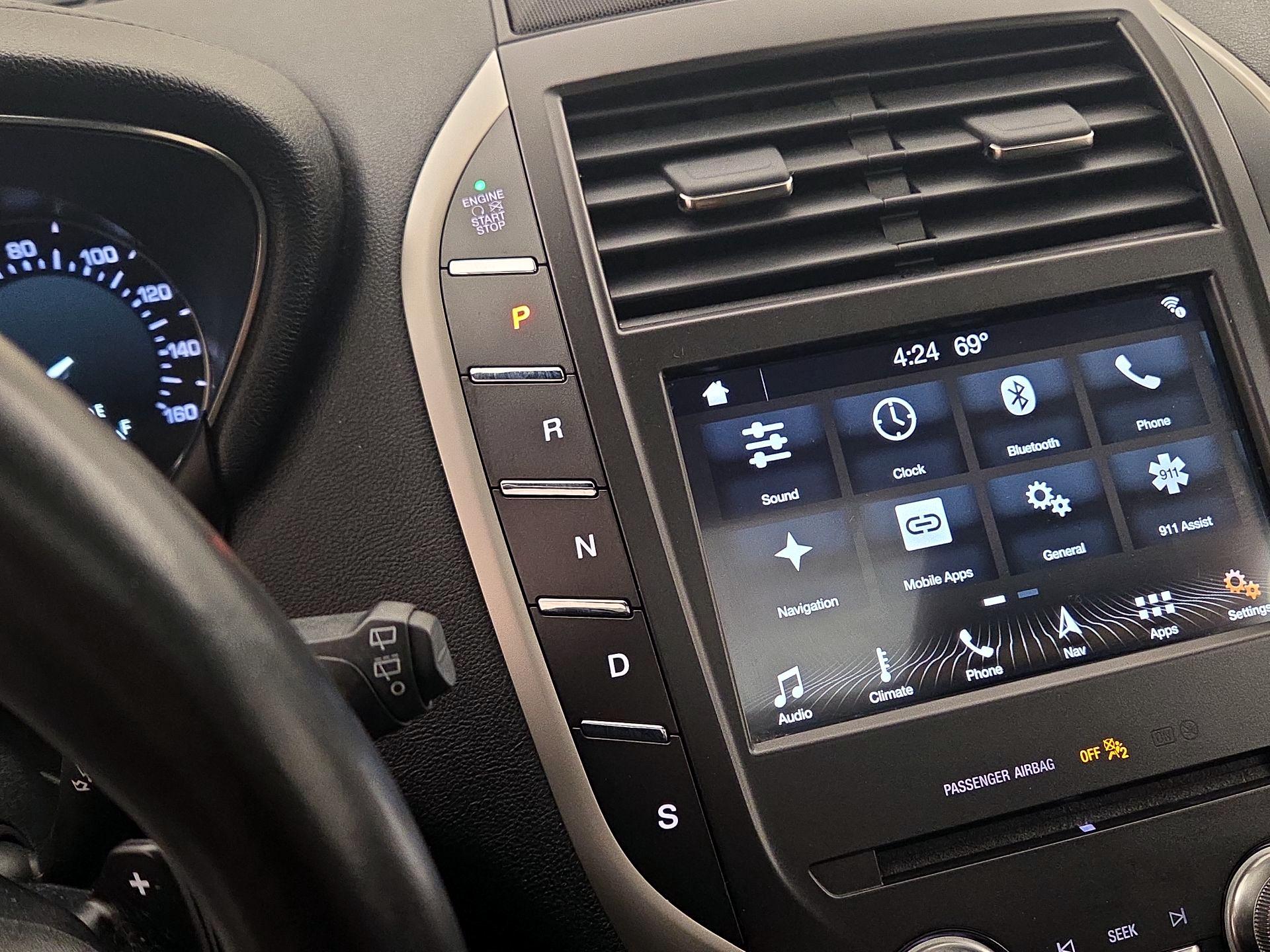 Thumbnail: 2019 Lincoln MKC - 18