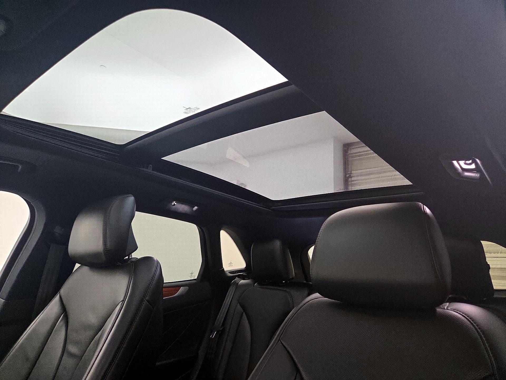 Thumbnail: 2019 Lincoln MKC - 19