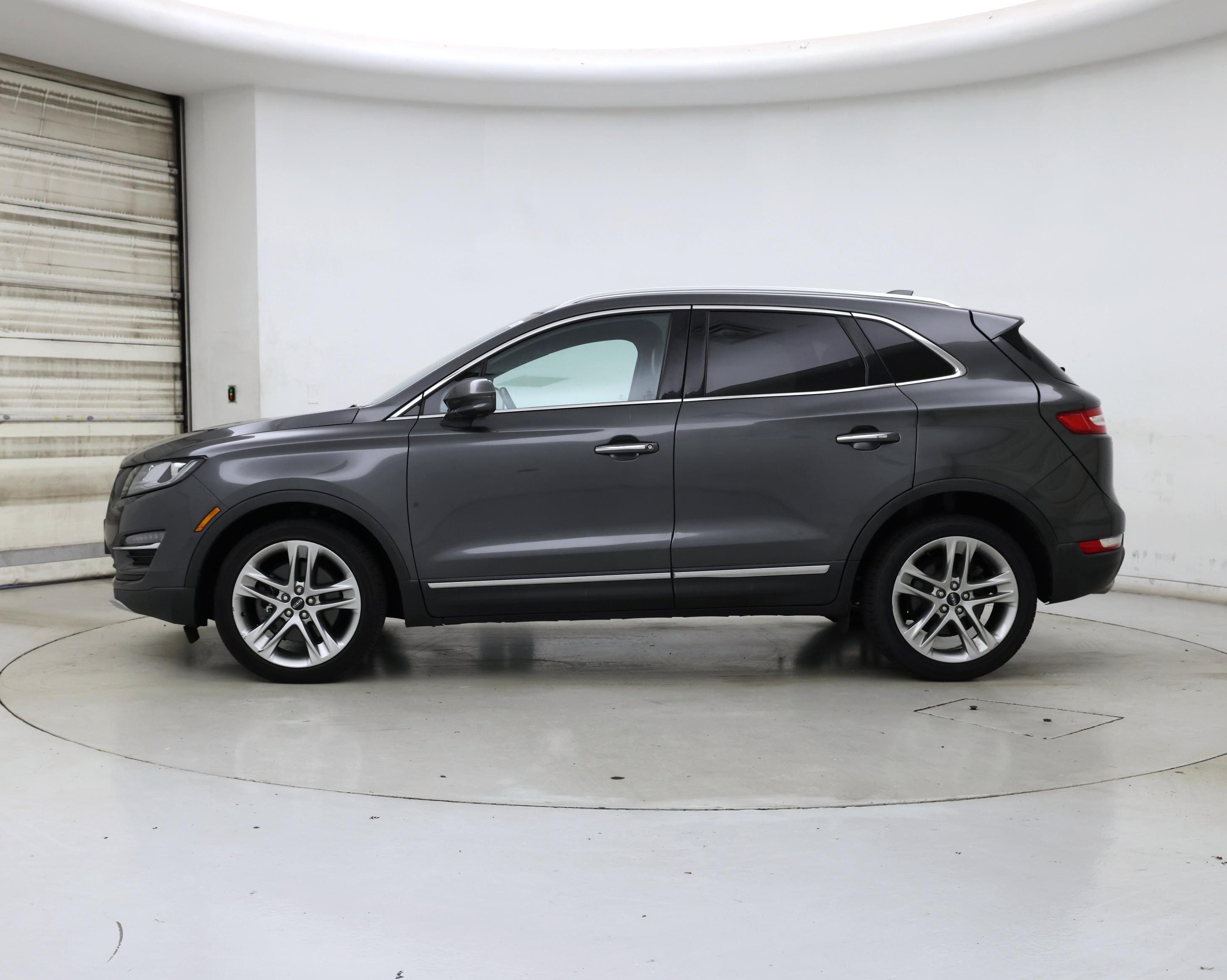 Thumbnail: 2019 Lincoln MKC - 3