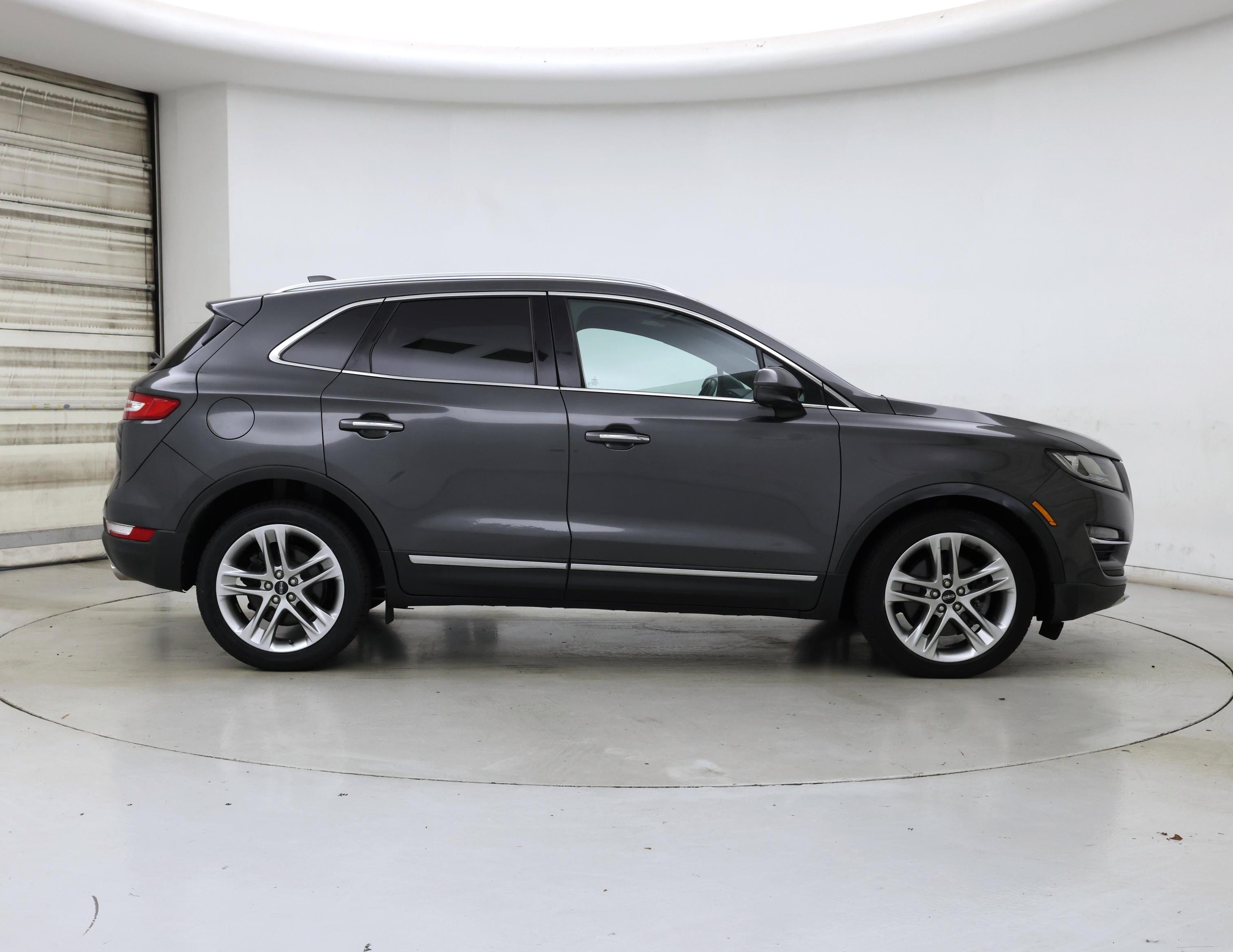 Thumbnail: 2019 Lincoln MKC - 7