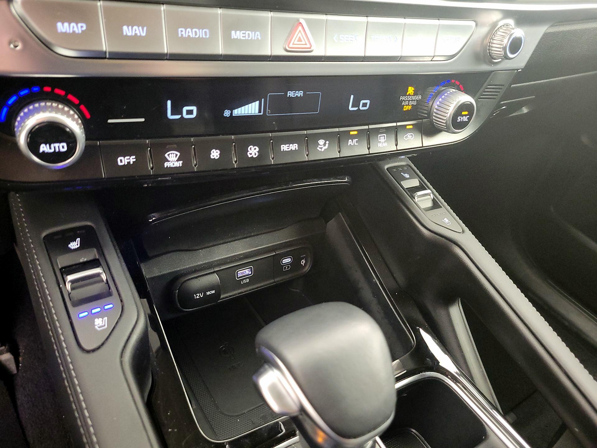 Thumbnail: 2024 Kia Telluride - 17