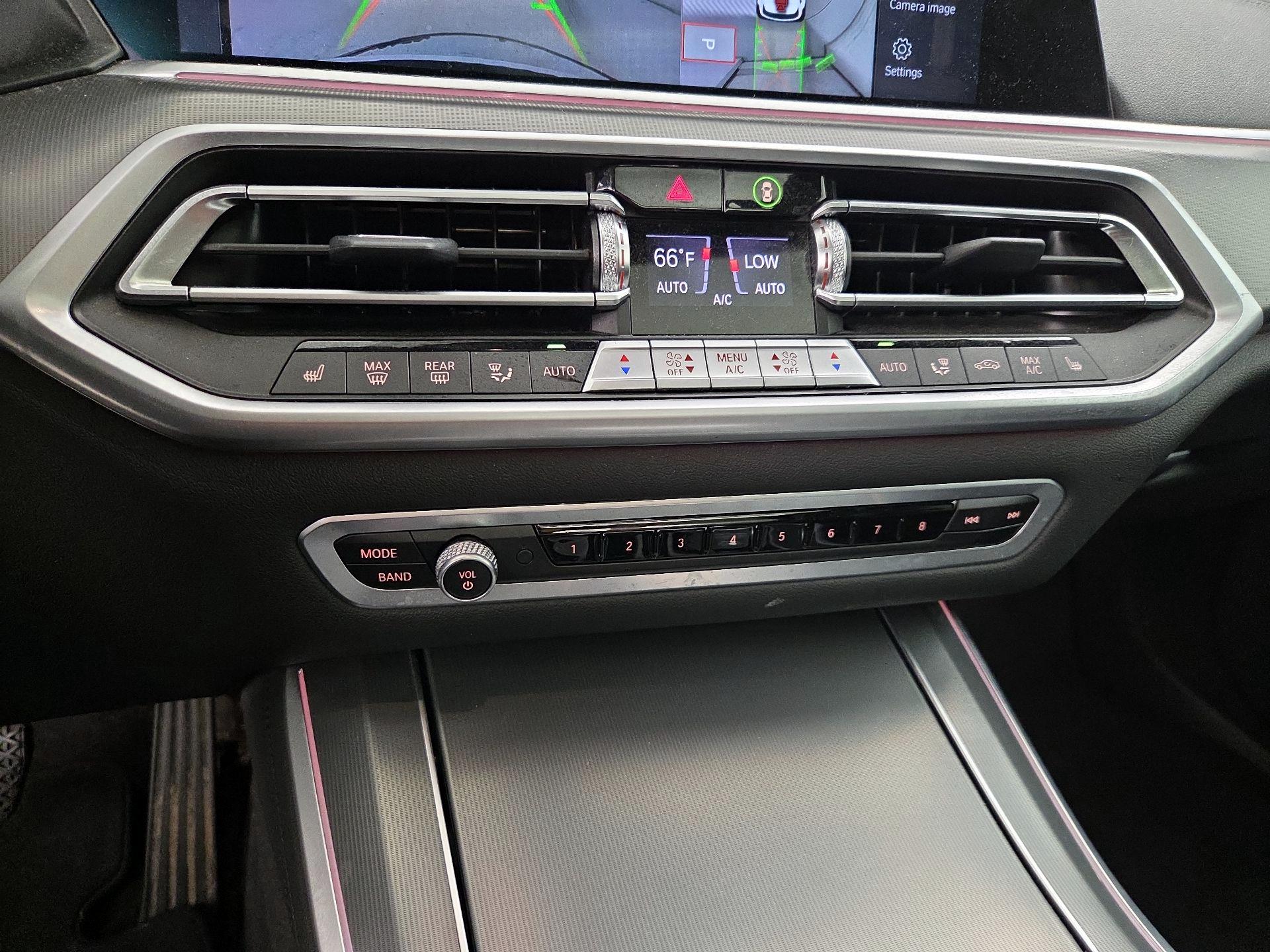Thumbnail: 2022 BMW X5 - 17