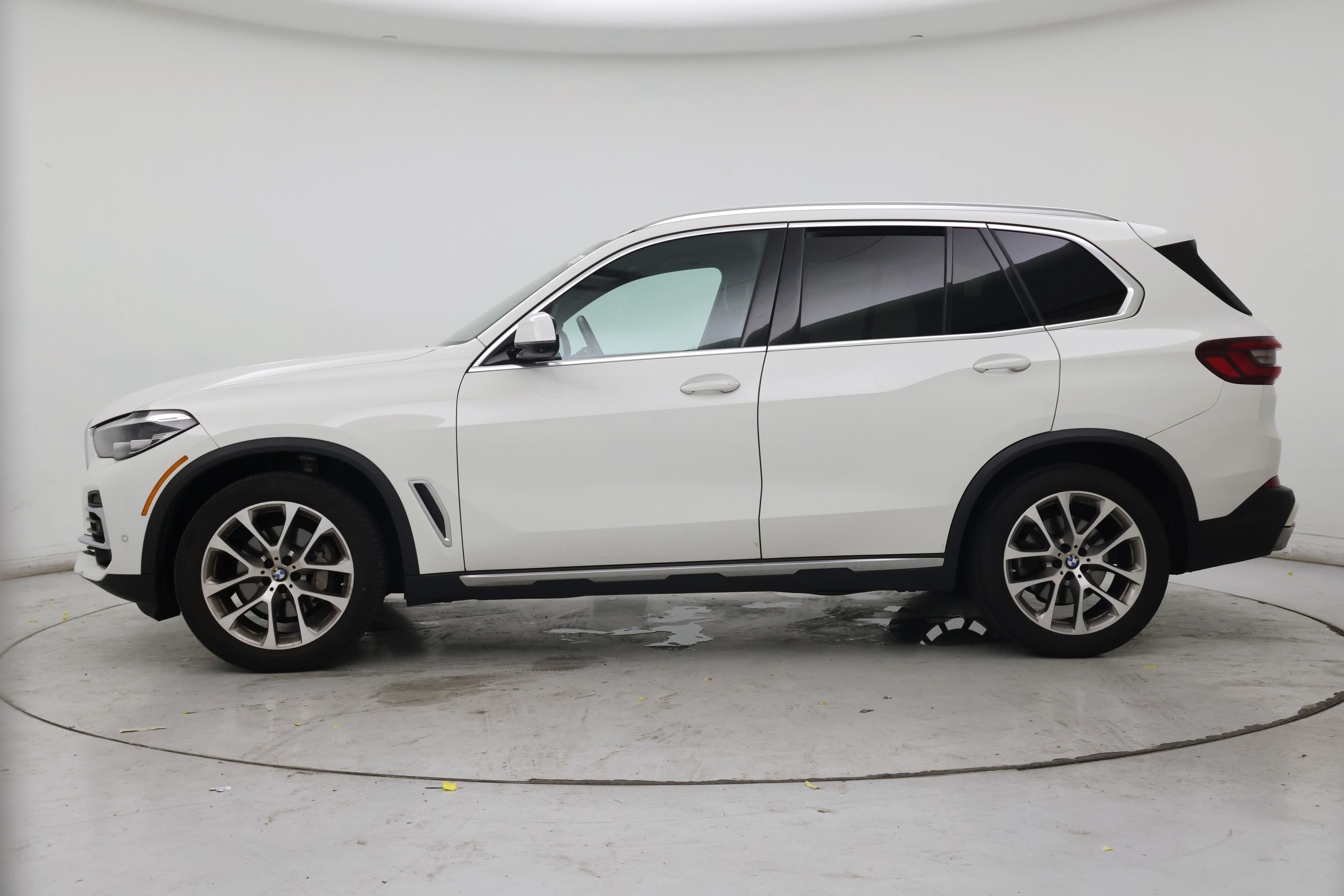 Thumbnail: 2022 BMW X5 - 3