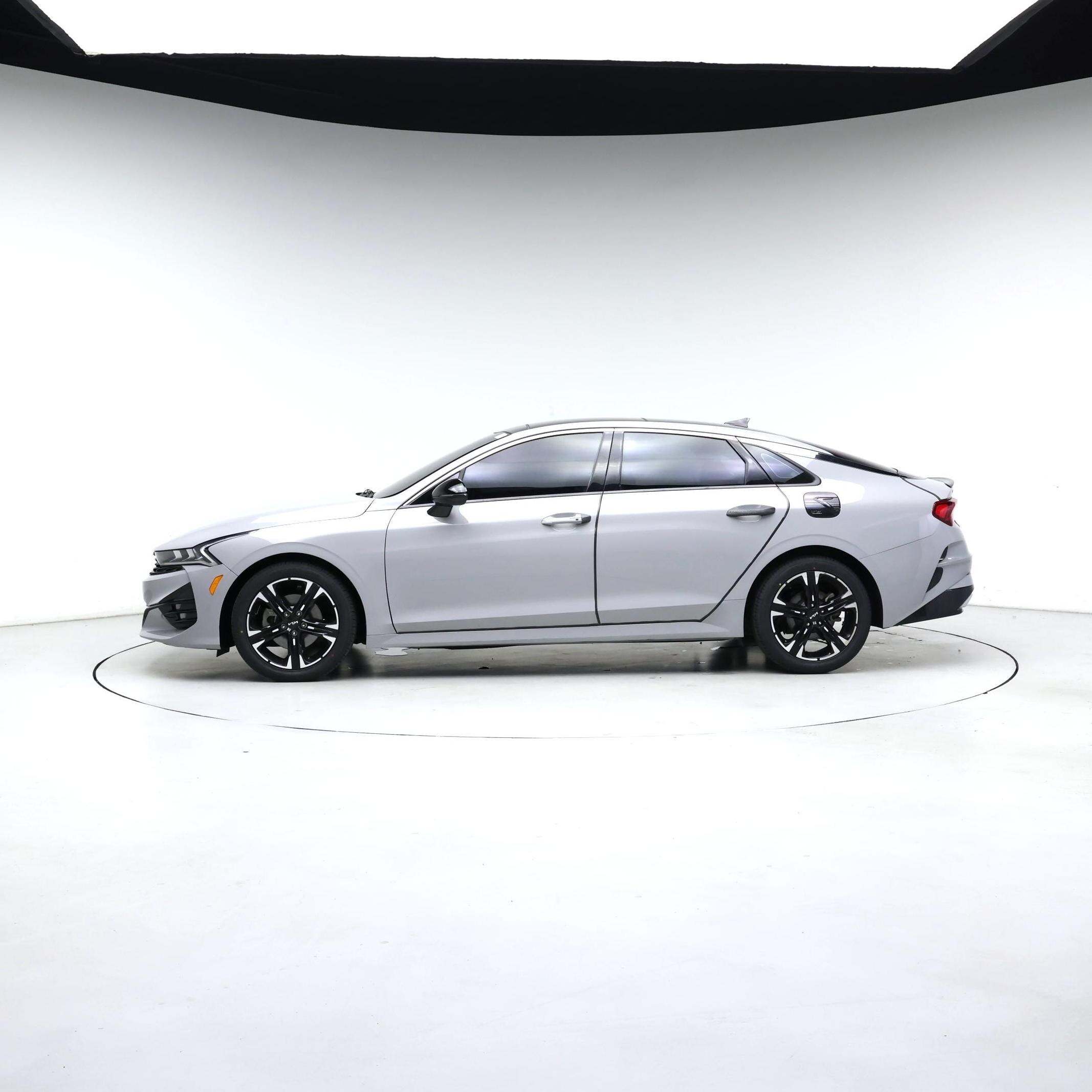 Thumbnail: 2022 Kia K5 - 3
