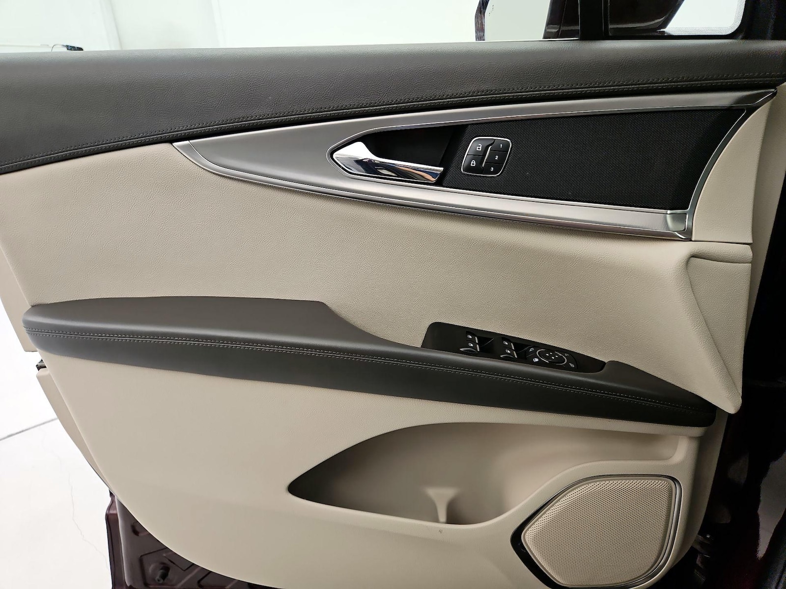 2019 Lincoln Nautilus Select - Photo 13