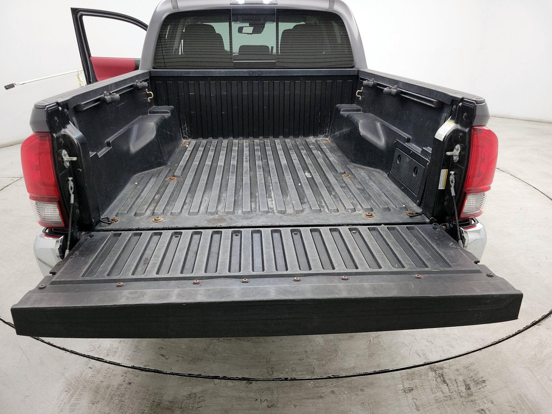 Thumbnail: 2023 Toyota Tacoma - 20