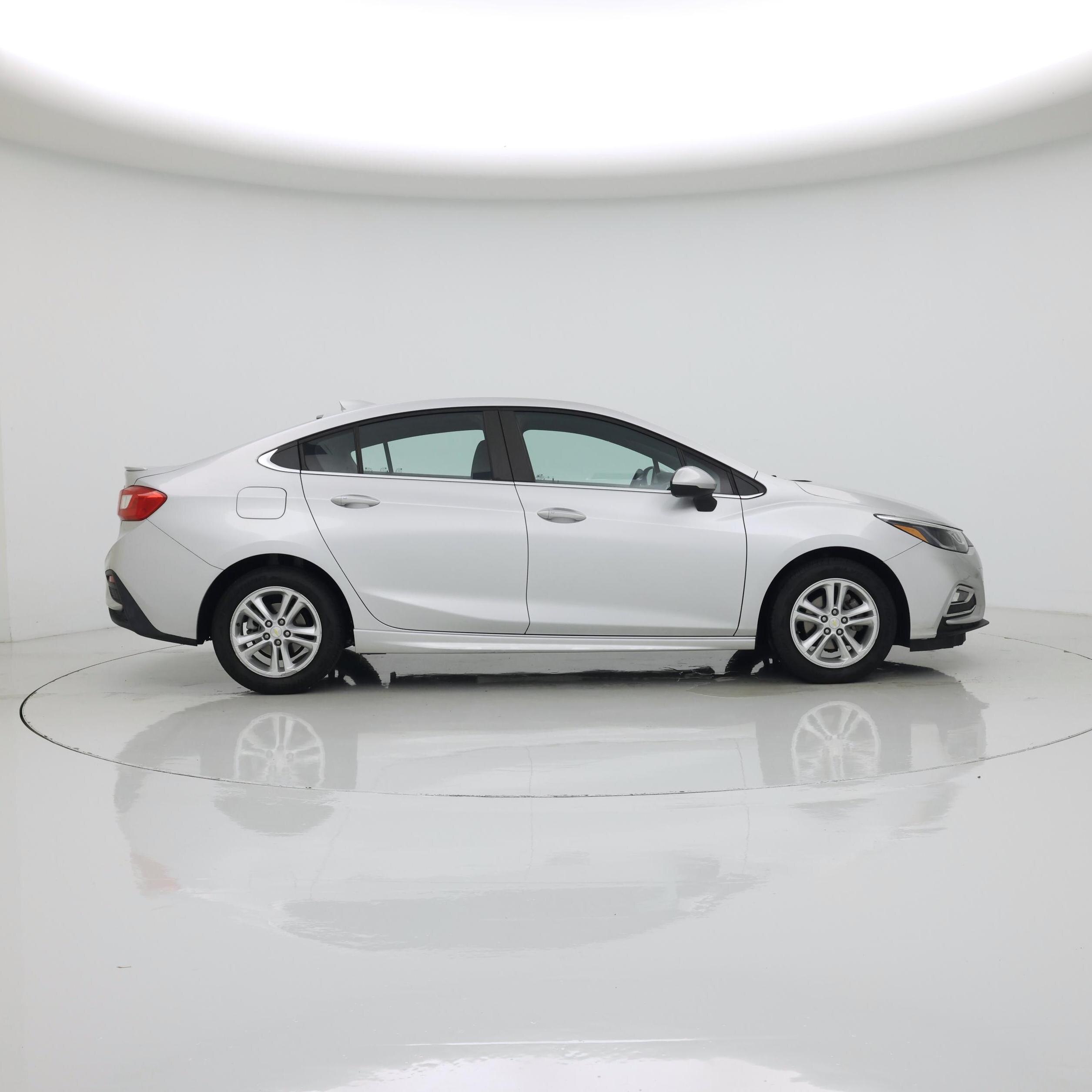 Thumbnail: 2017 Chevrolet Cruze - 7