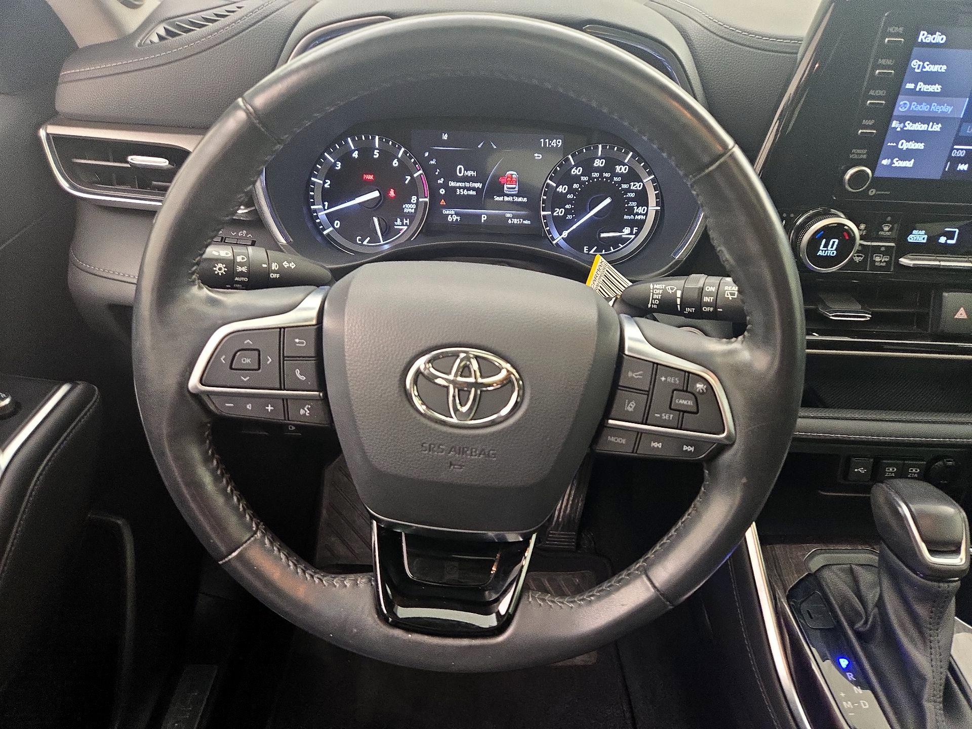Thumbnail: 2021 Toyota Highlander - 10