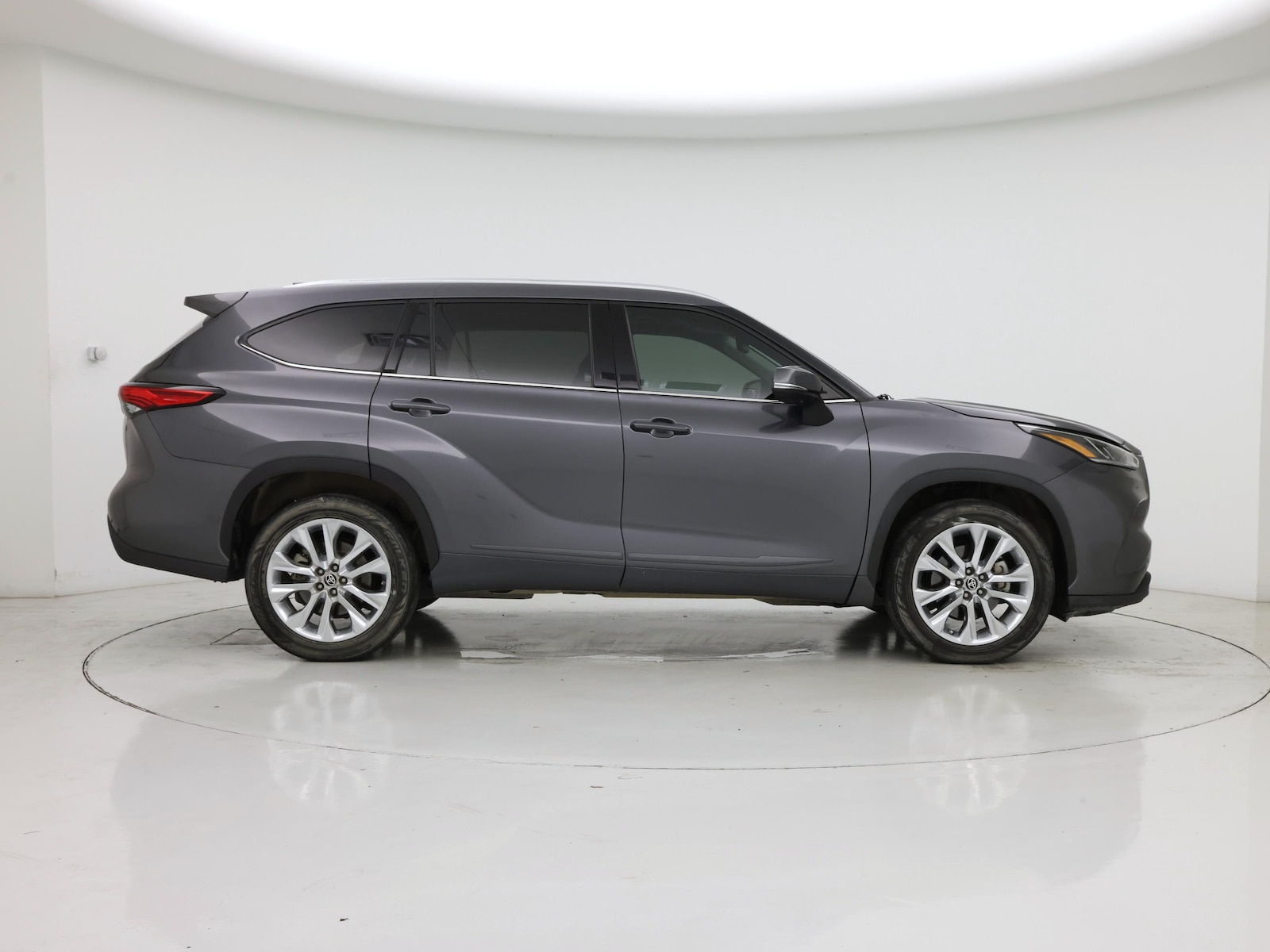 2021 Toyota Highlander Limited - Photo 8