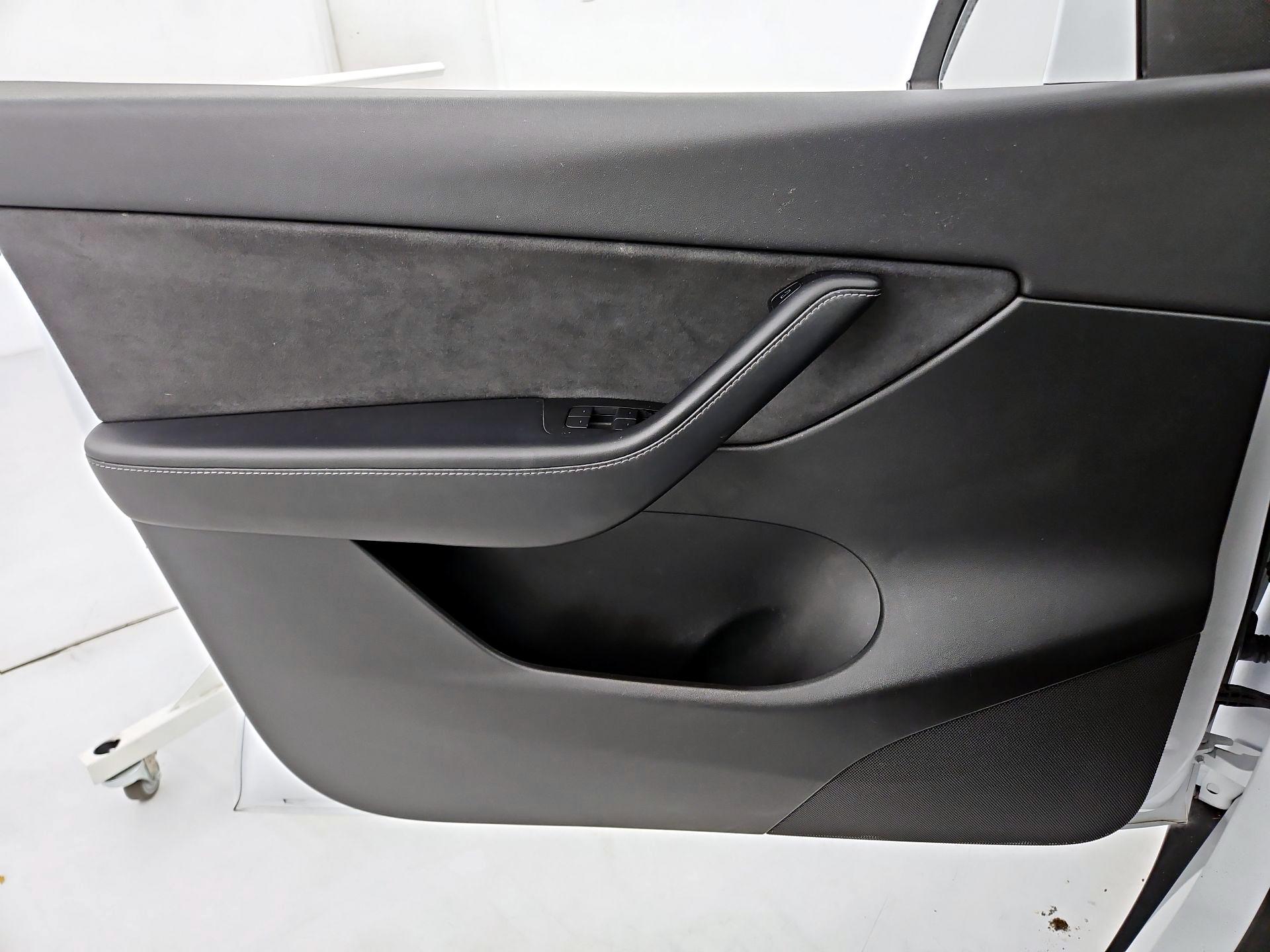 Thumbnail: 2021 Tesla Model Y - 12