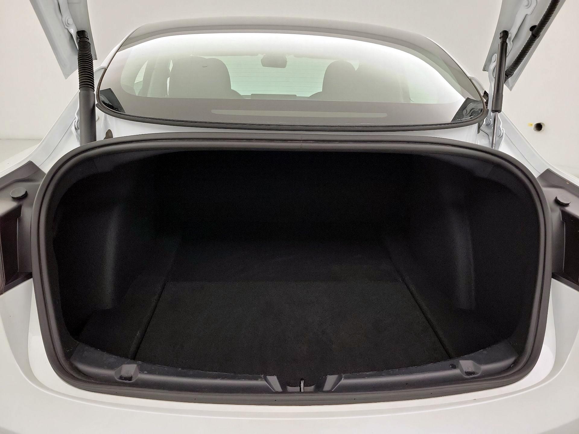 Thumbnail: 2023 Tesla Model 3 - 20