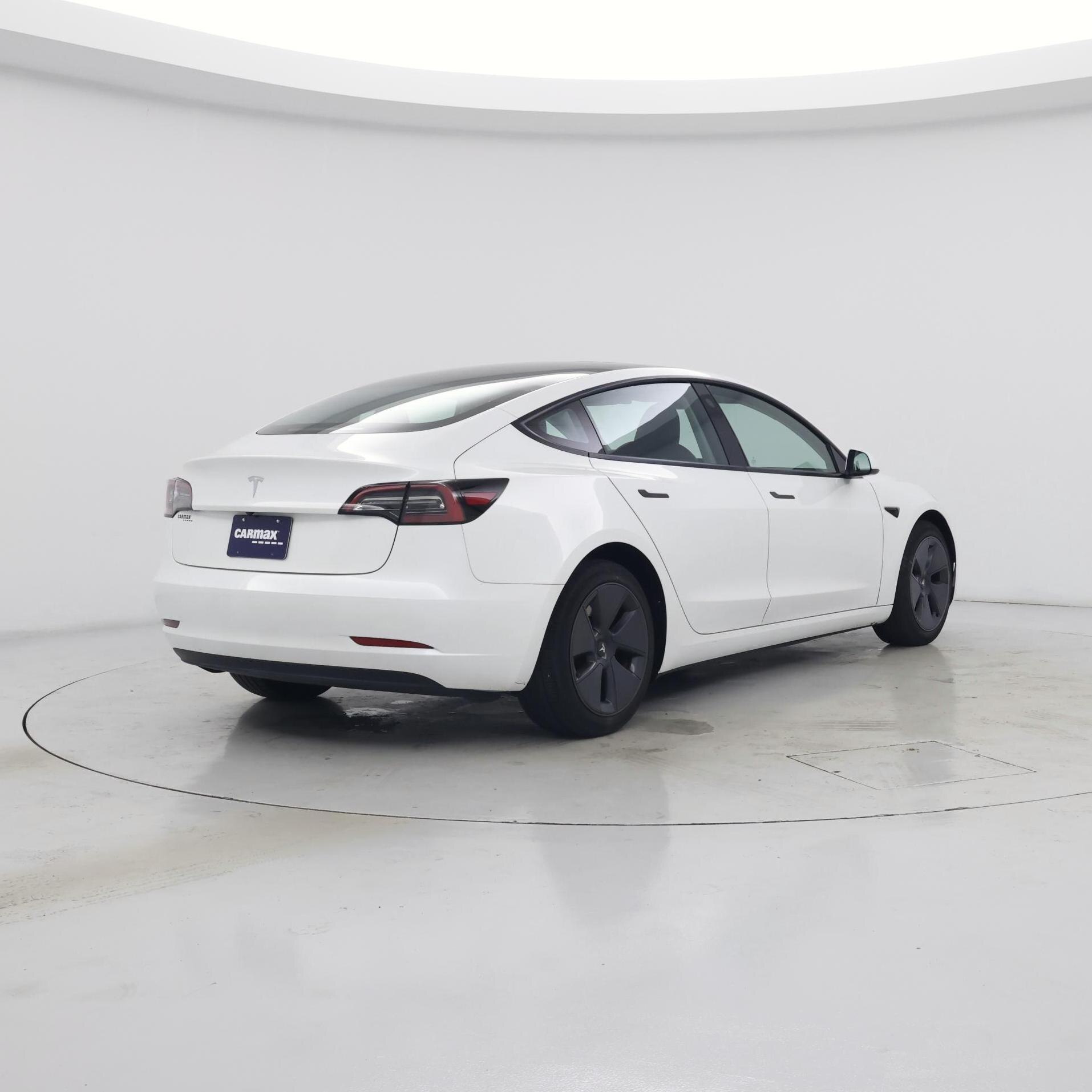 Thumbnail: 2023 Tesla Model 3 - 8