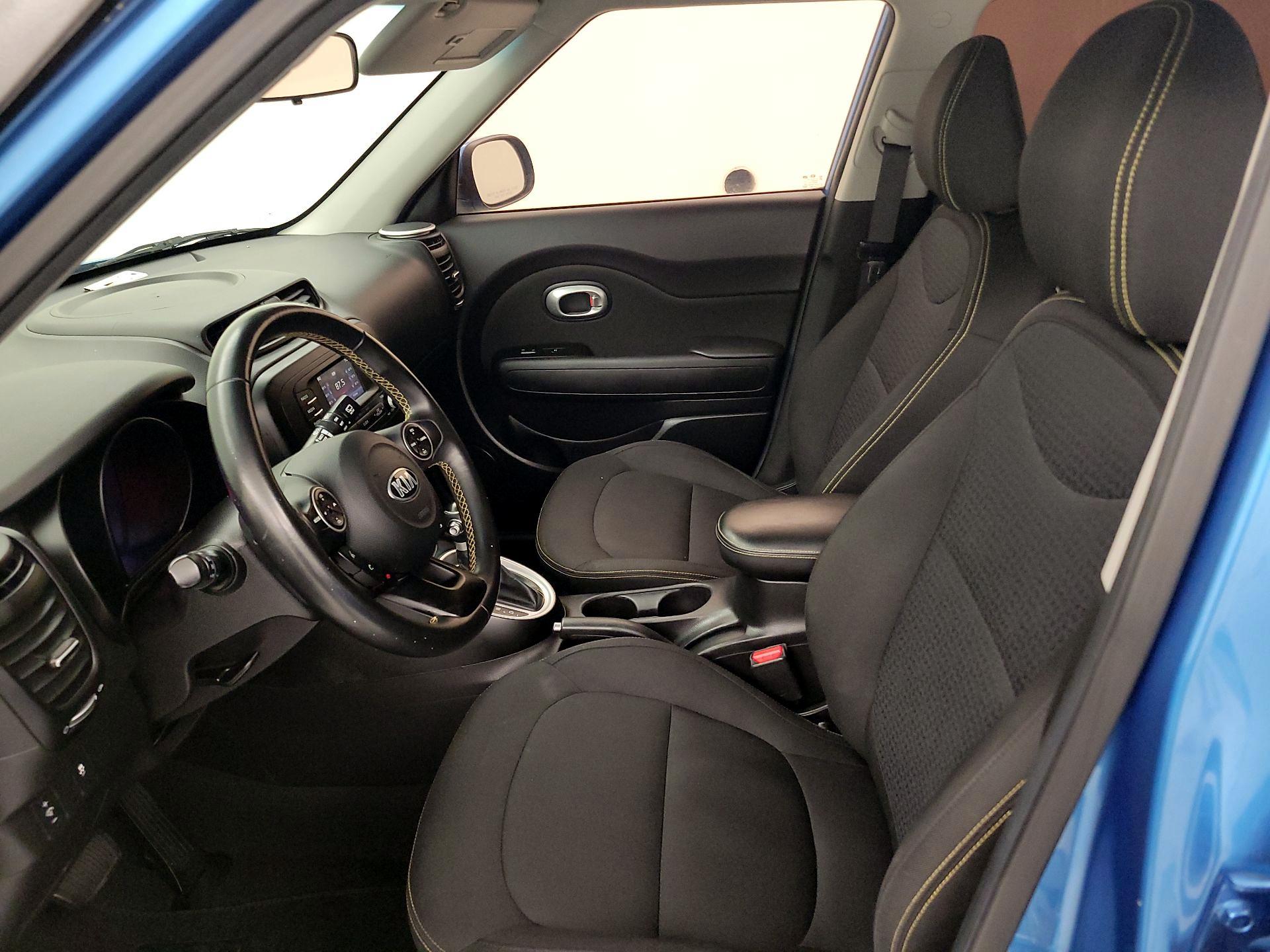 Thumbnail: 2016 Kia Soul - 11