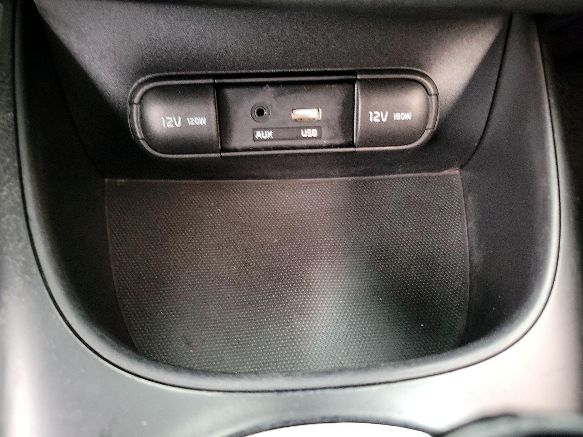 Thumbnail: 2016 Kia Soul - 18