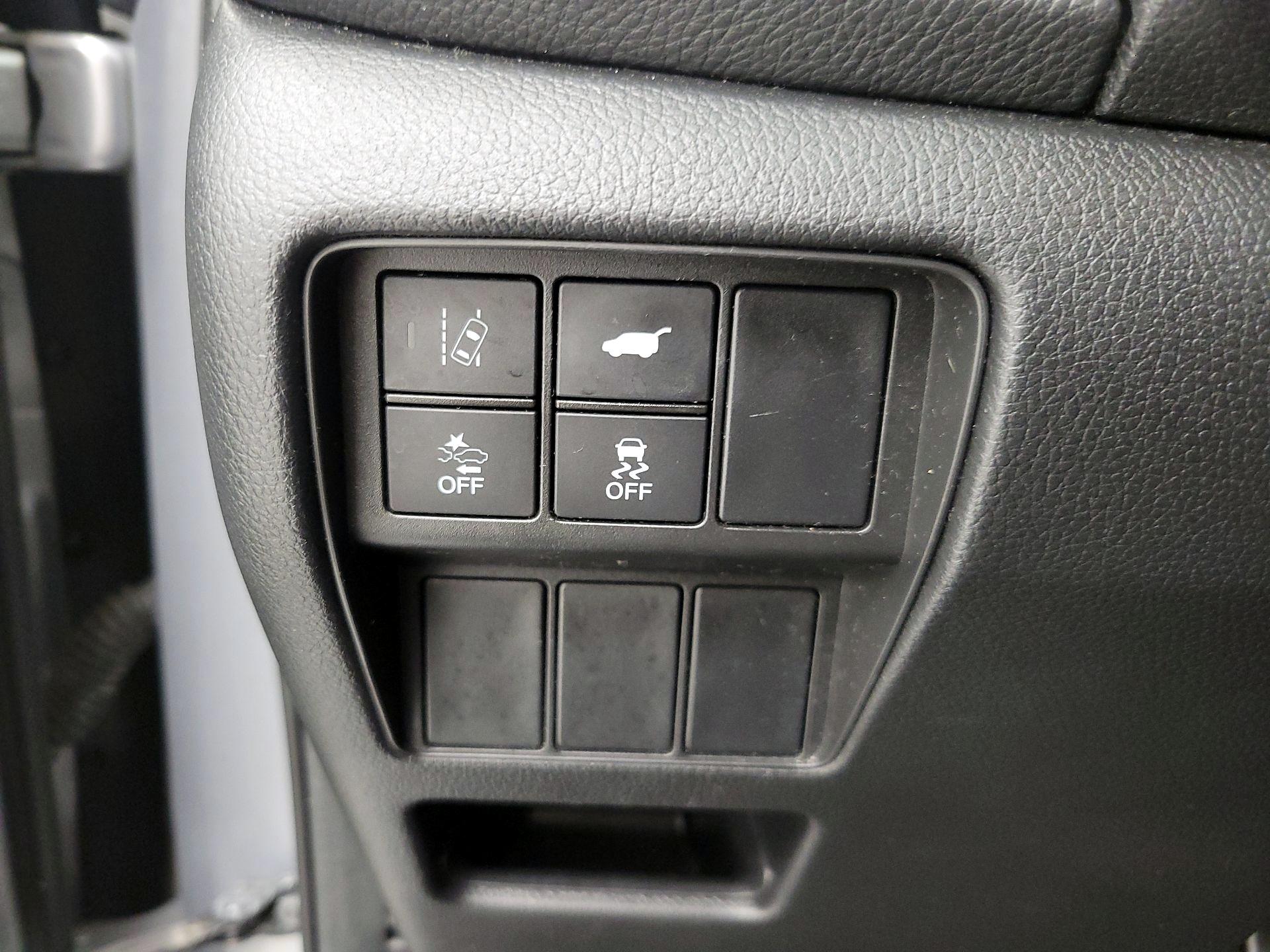 Thumbnail: 2018 Honda CR-V - 13