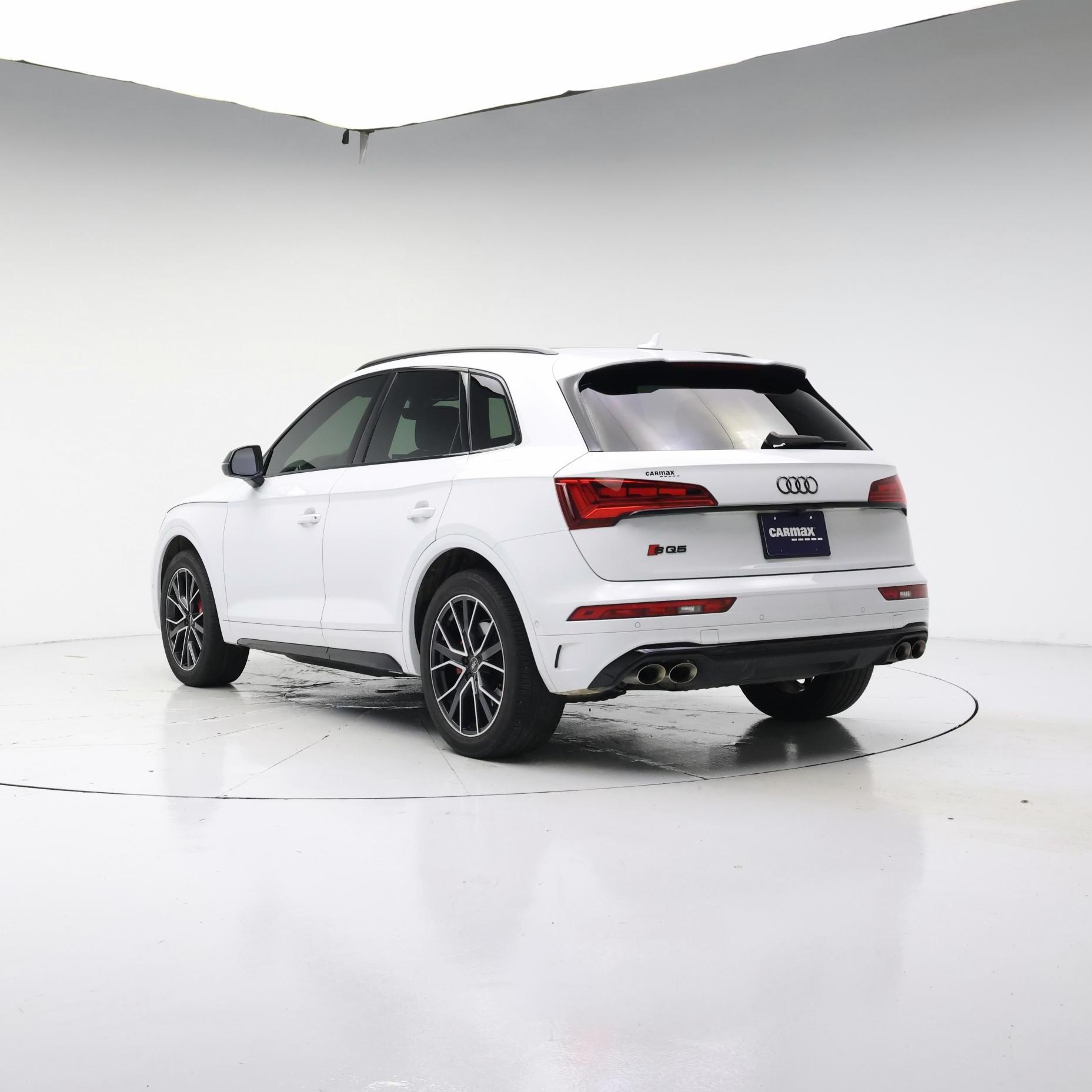 Thumbnail: 2024 Audi SQ5 - 2
