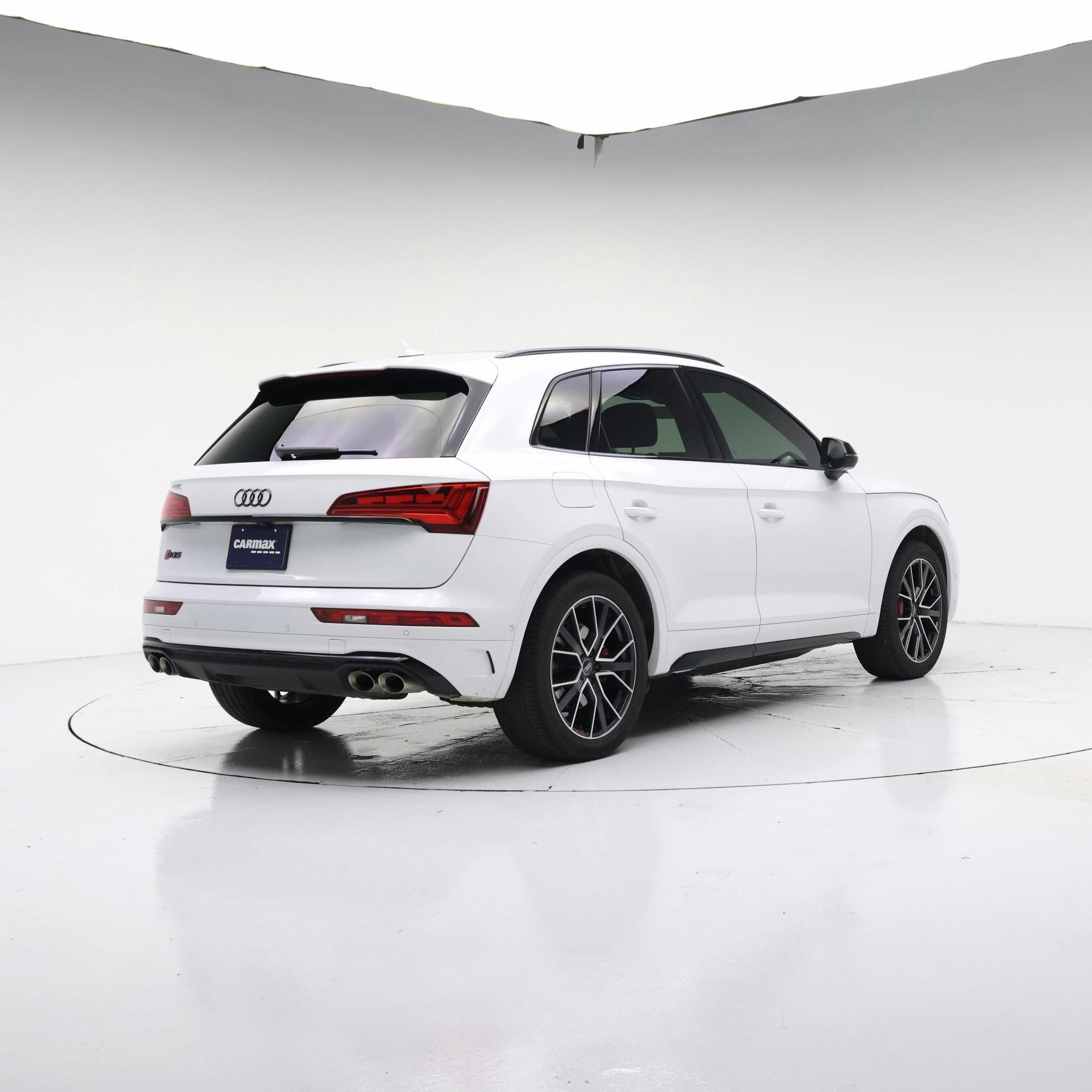 Thumbnail: 2024 Audi SQ5 - 8