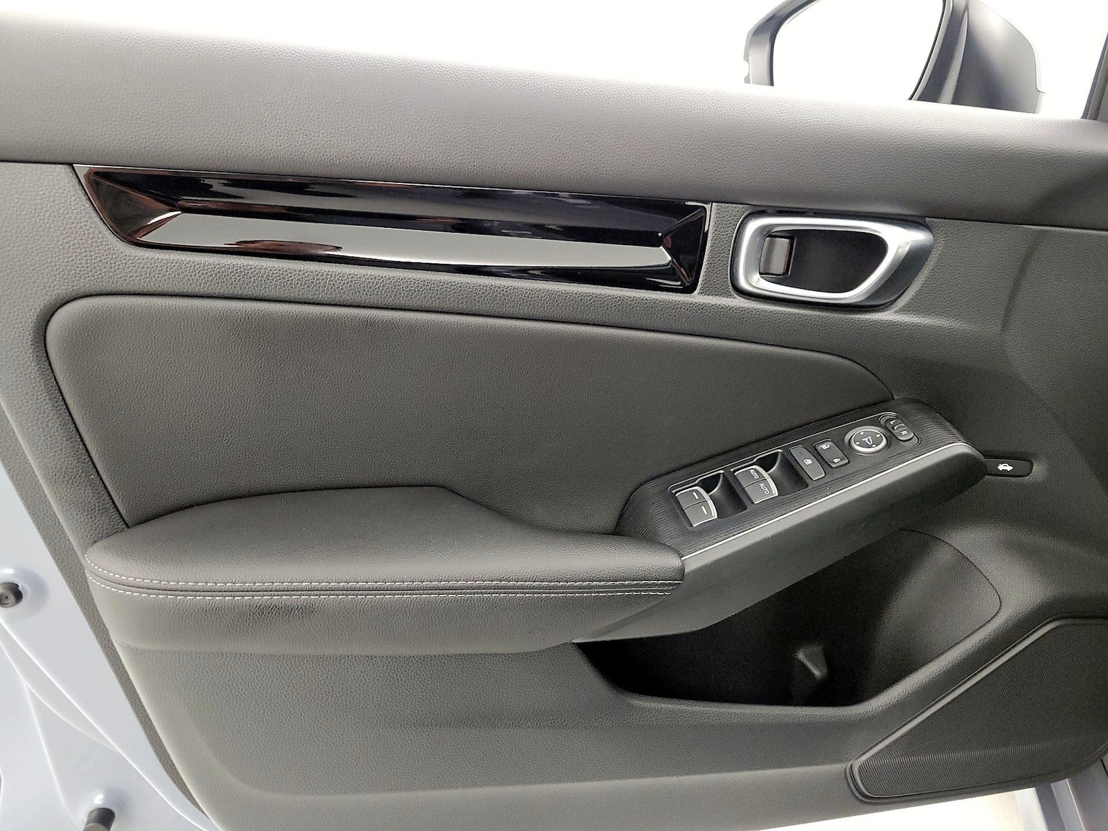 2023 Honda Civic Touring - Photo 13