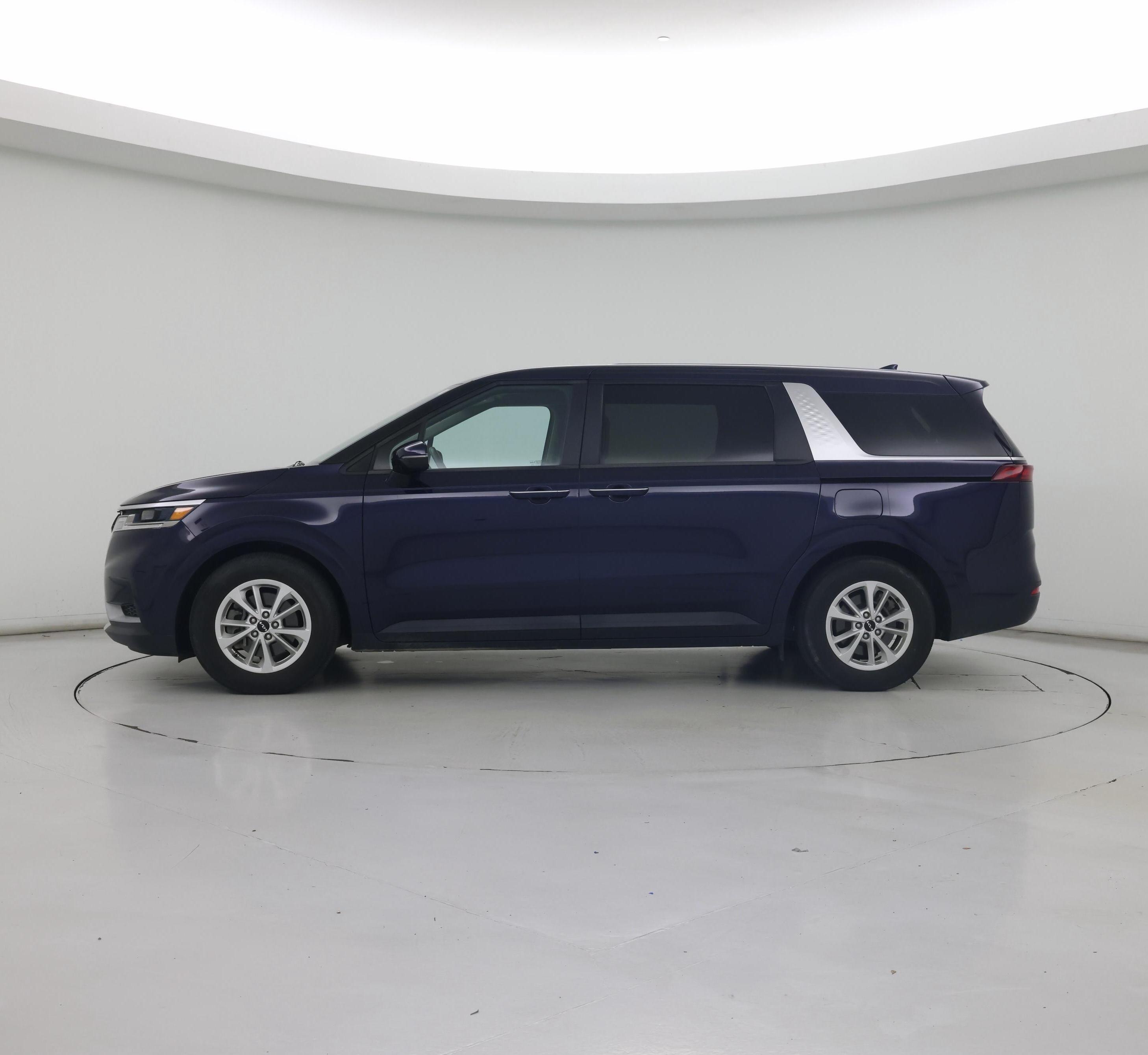 Thumbnail: 2024 Kia Carnival - 3