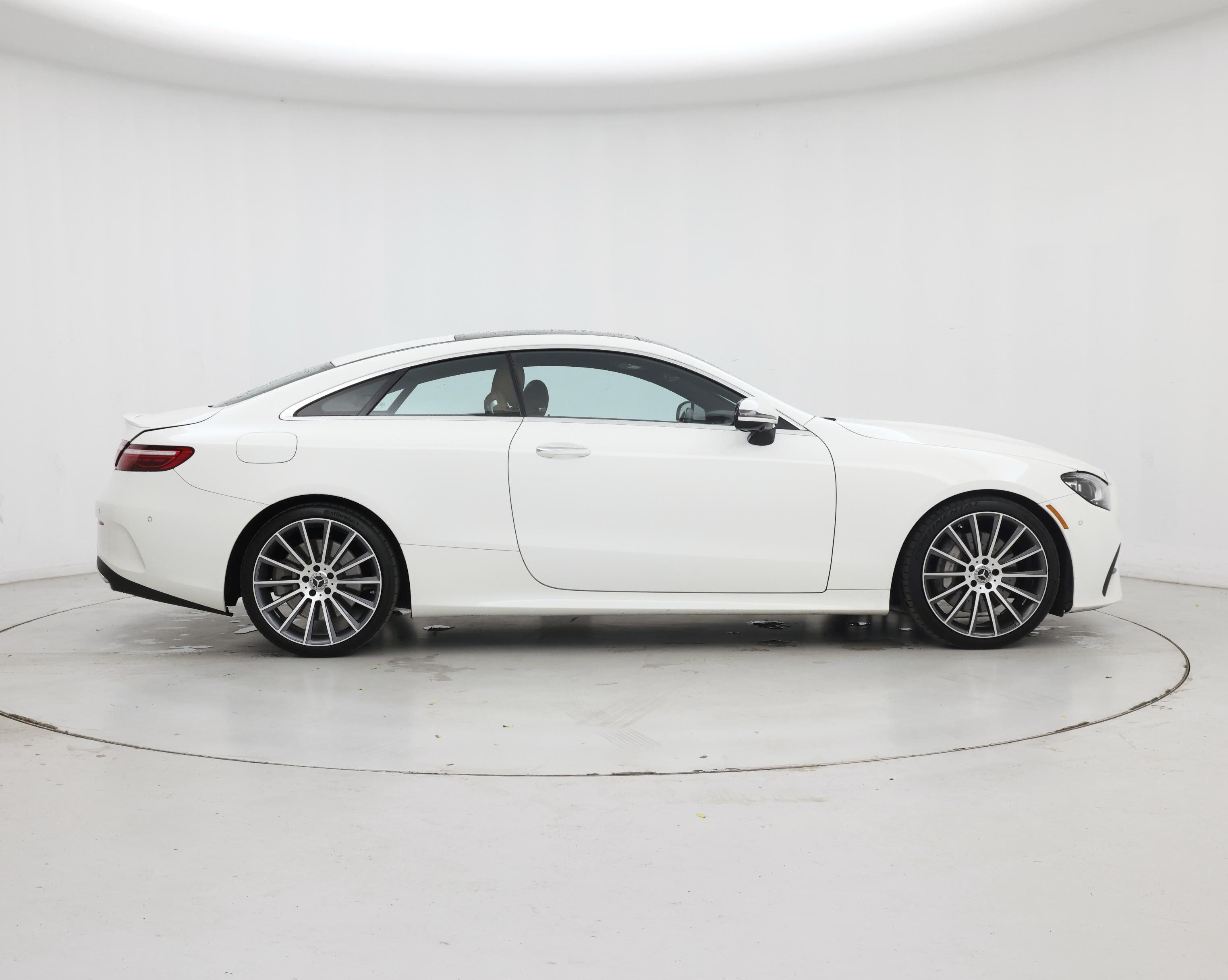 Thumbnail: 2022 Mercedes-Benz E-Class - 7