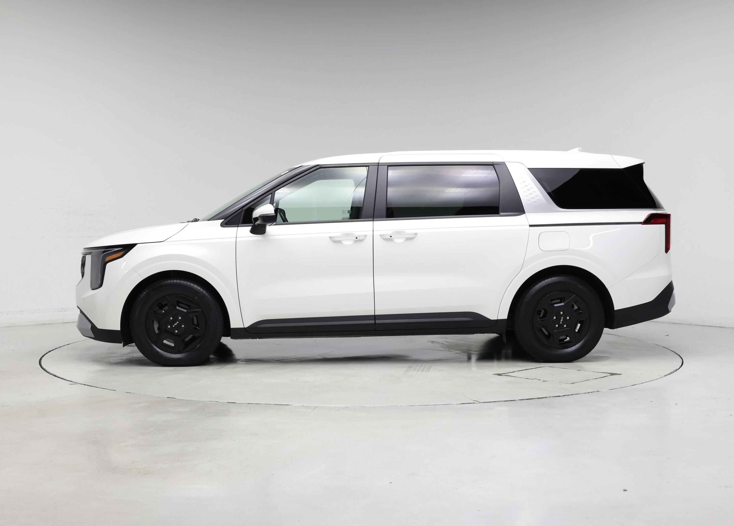 Thumbnail: 2026 Kia Carnival - 3