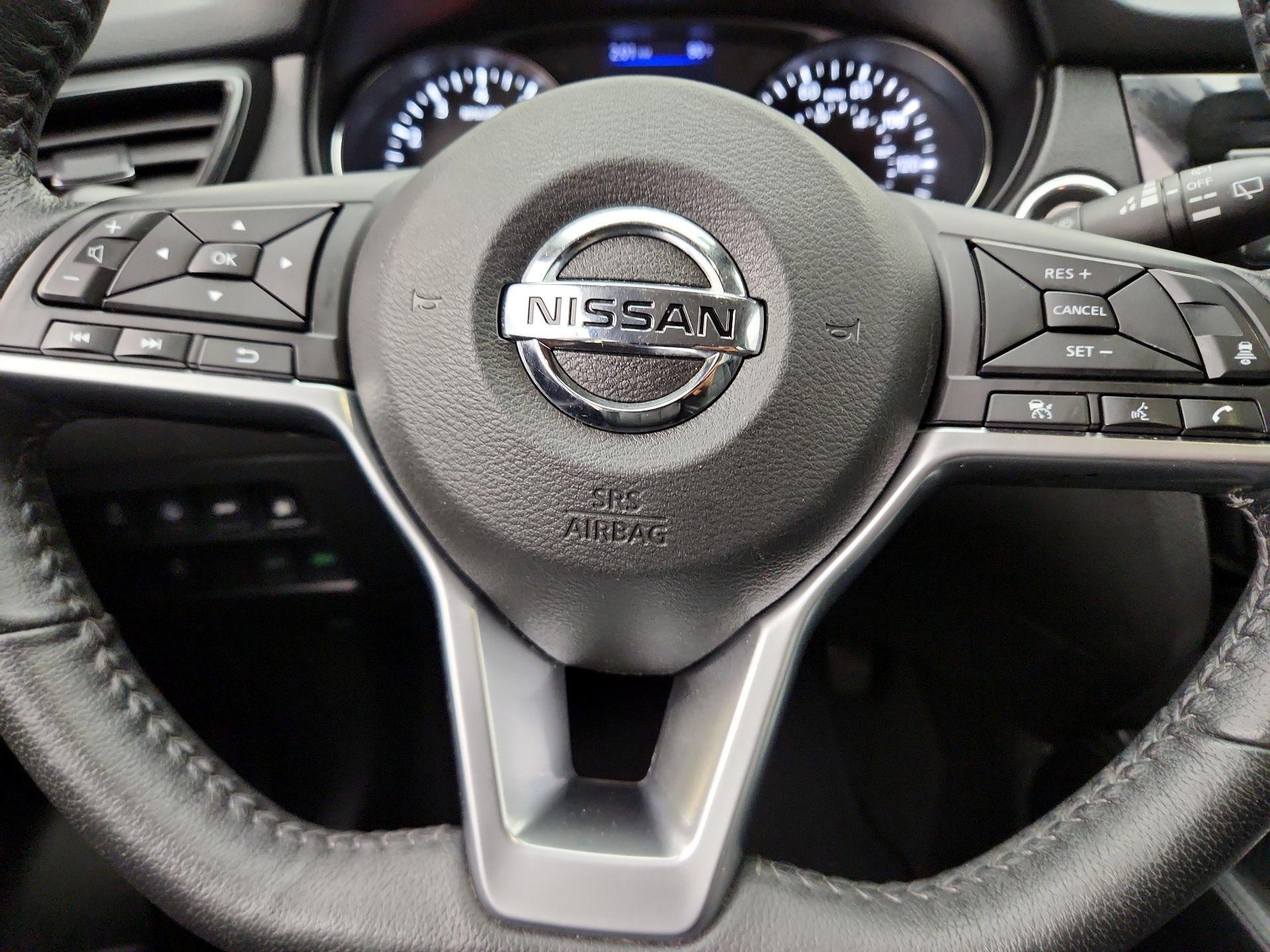 Thumbnail: 2018 Nissan Rogue - 10